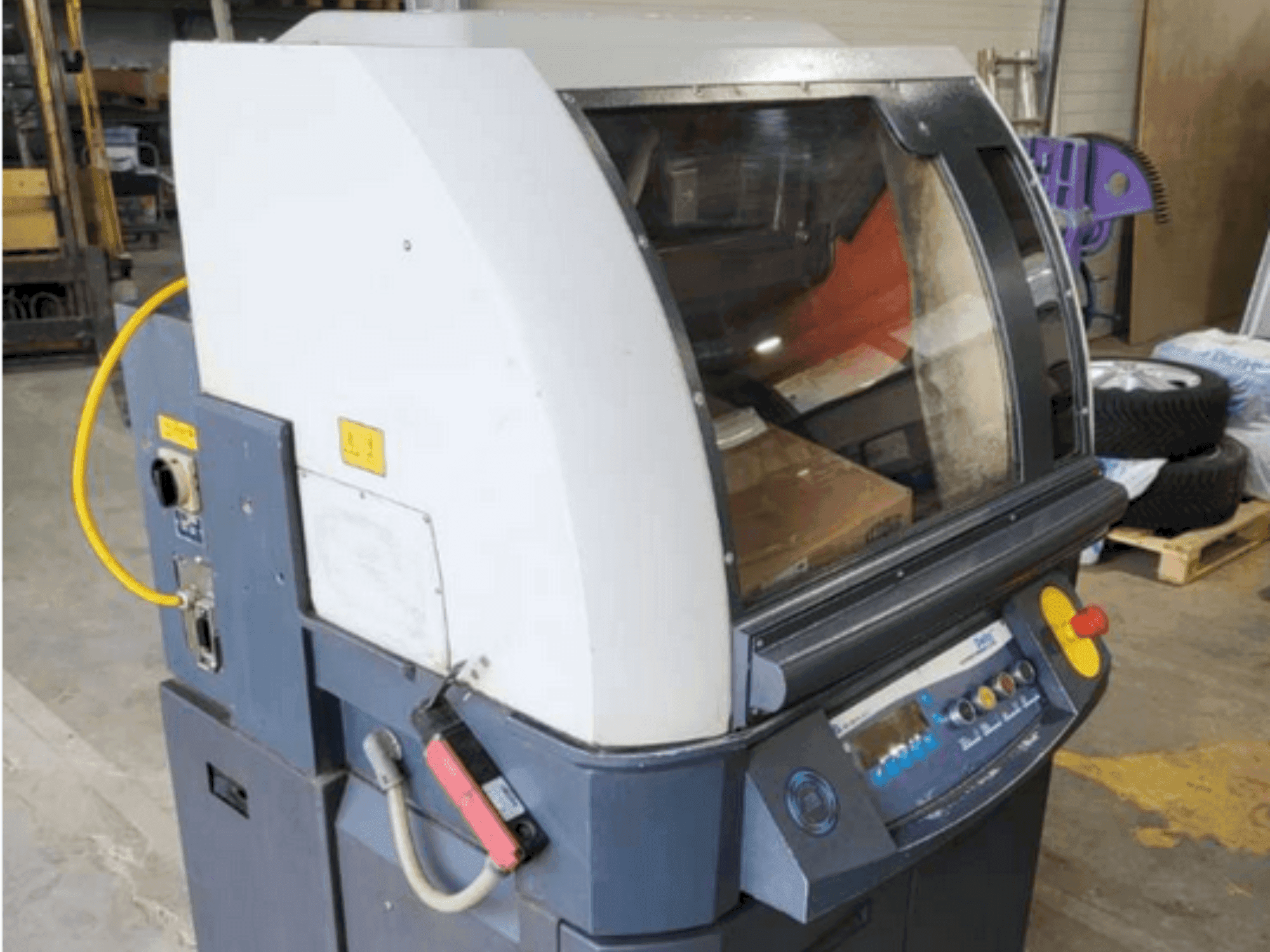 MACHINE_IMG_ALT_FRONT_VIEW