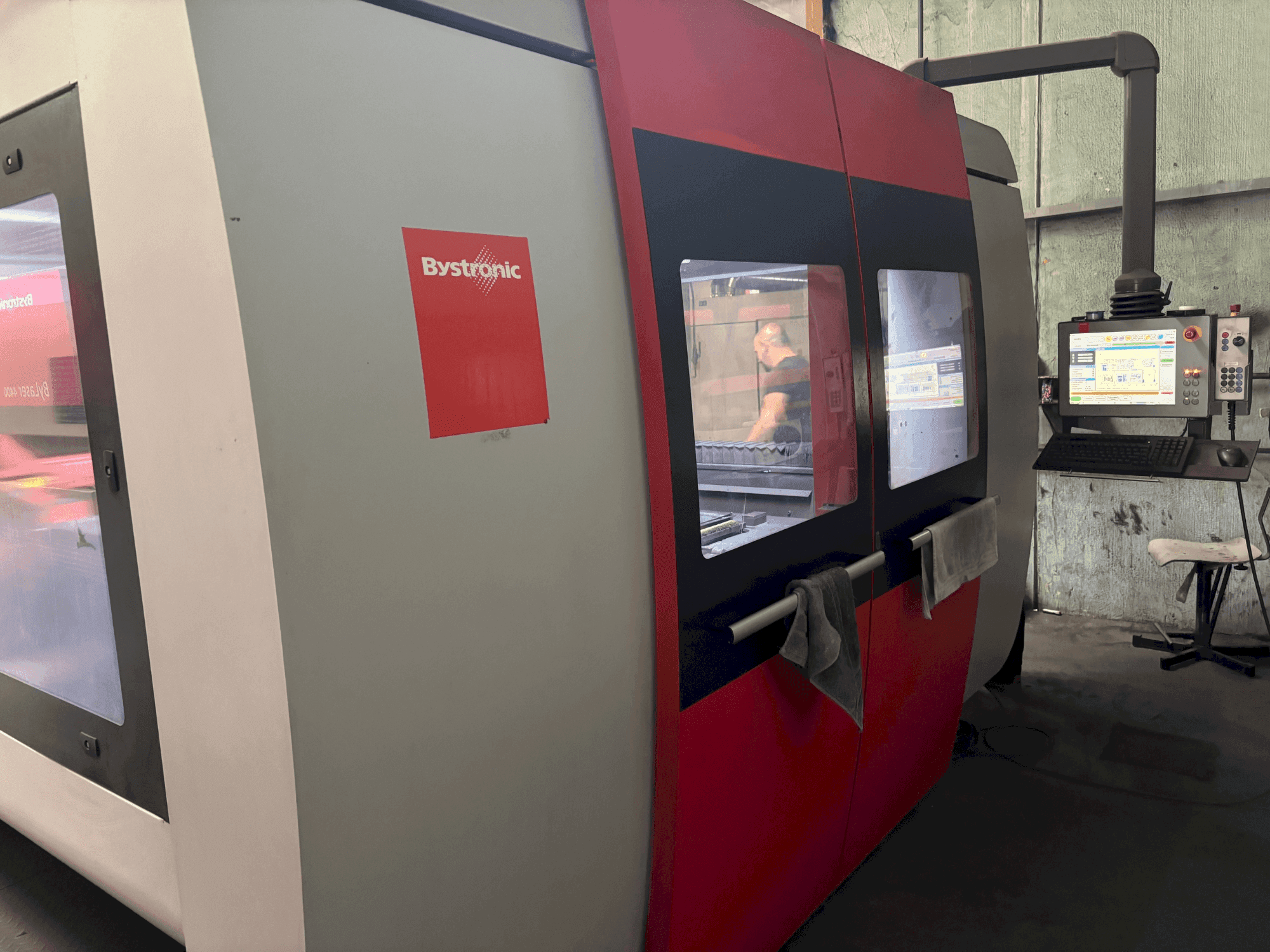 MACHINE_IMG_ALT_FRONT_VIEW