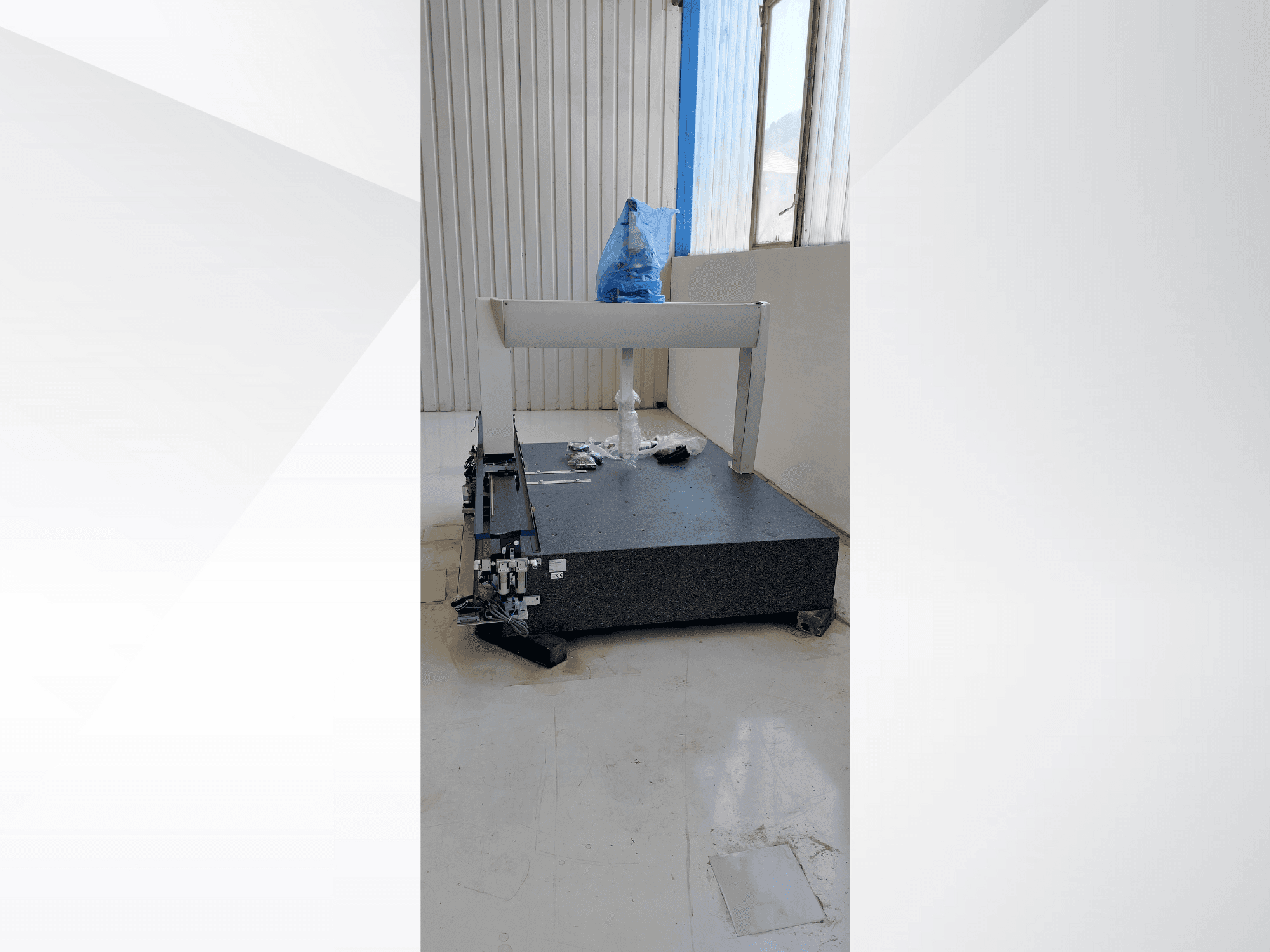 MACHINE_IMG_ALT_FRONT_VIEW