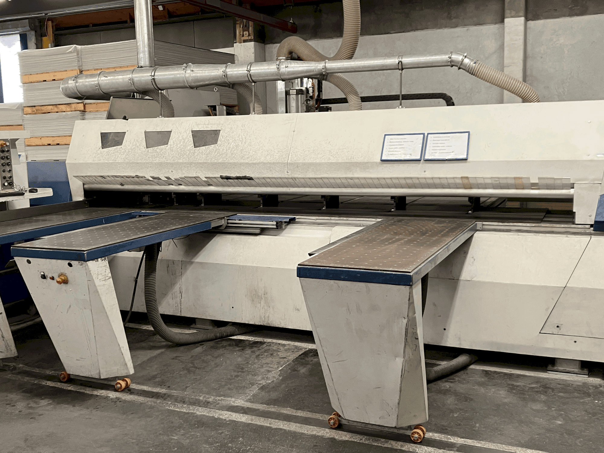 MACHINE_IMG_ALT_FRONT_VIEW