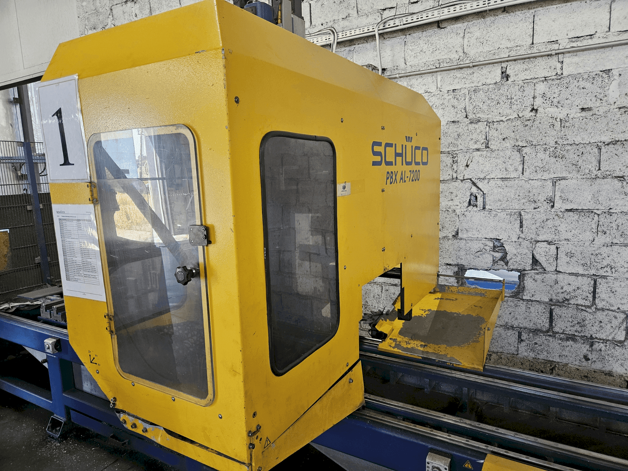 MACHINE_IMG_ALT_FRONT_VIEW