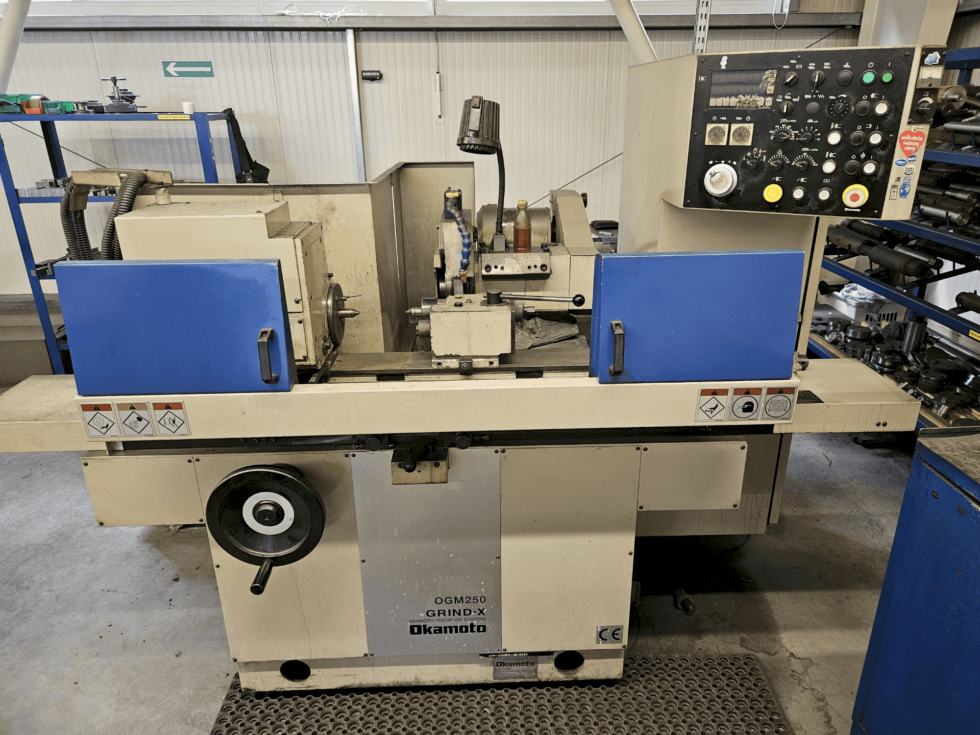 MACHINE_IMG_ALT_FRONT_VIEW