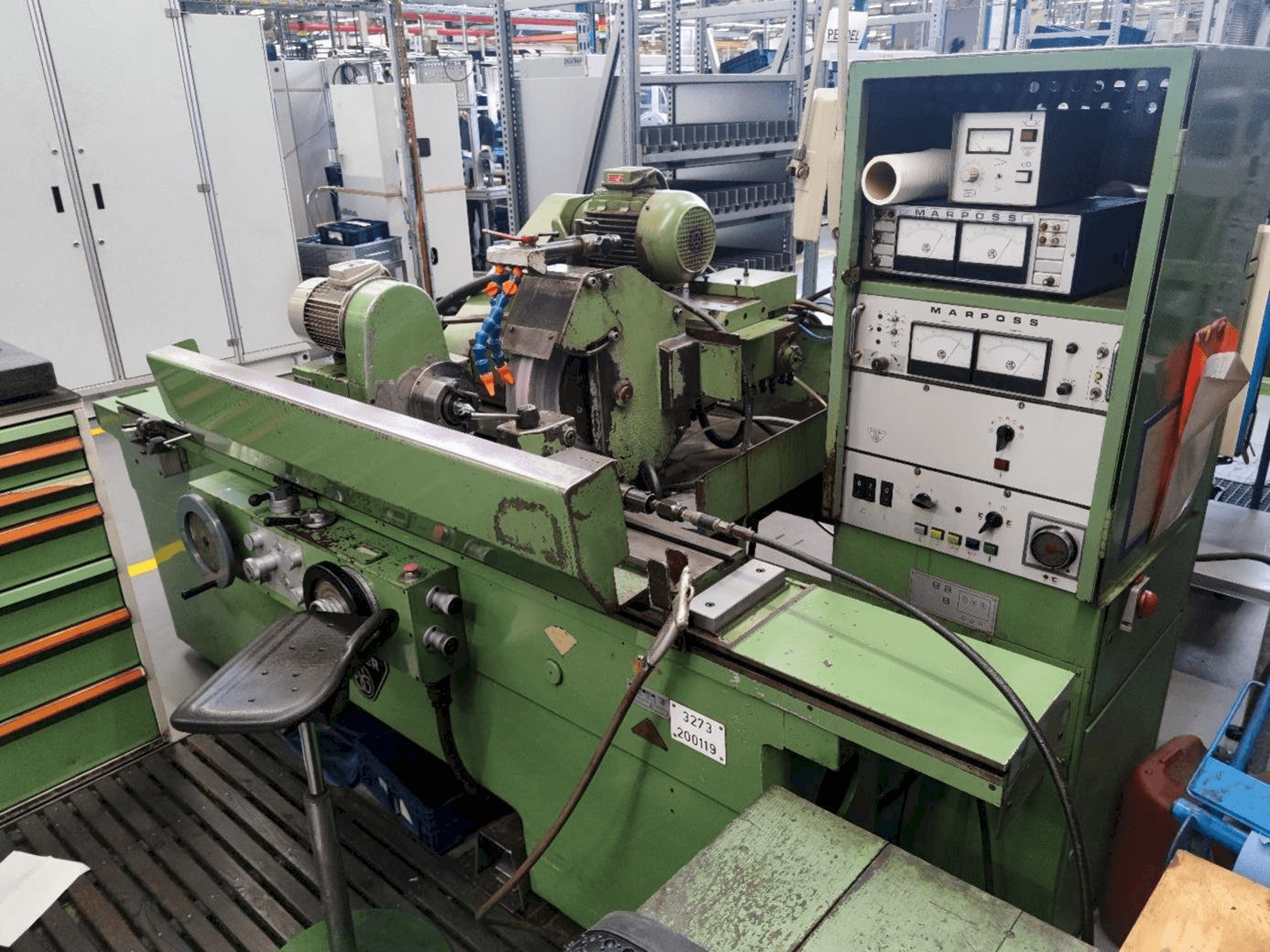 MACHINE_IMG_ALT_FRONT_VIEW