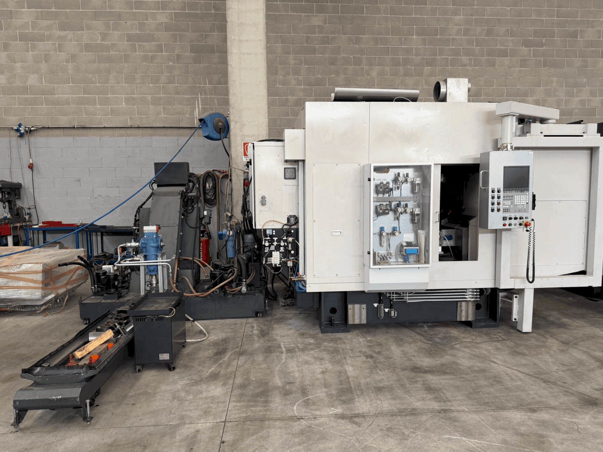 MACHINE_IMG_ALT_FRONT_VIEW