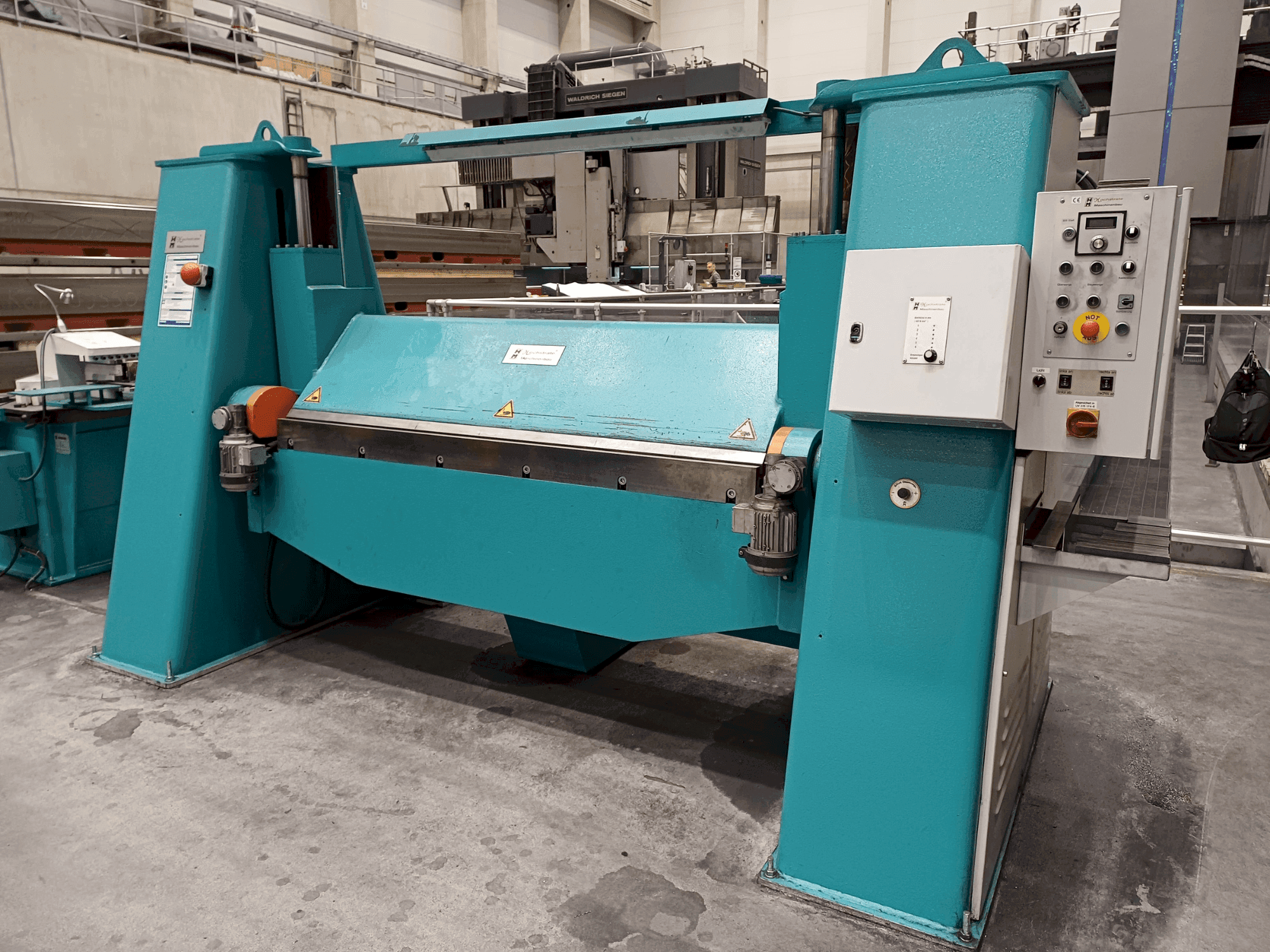 MACHINE_IMG_ALT_FRONT_VIEW