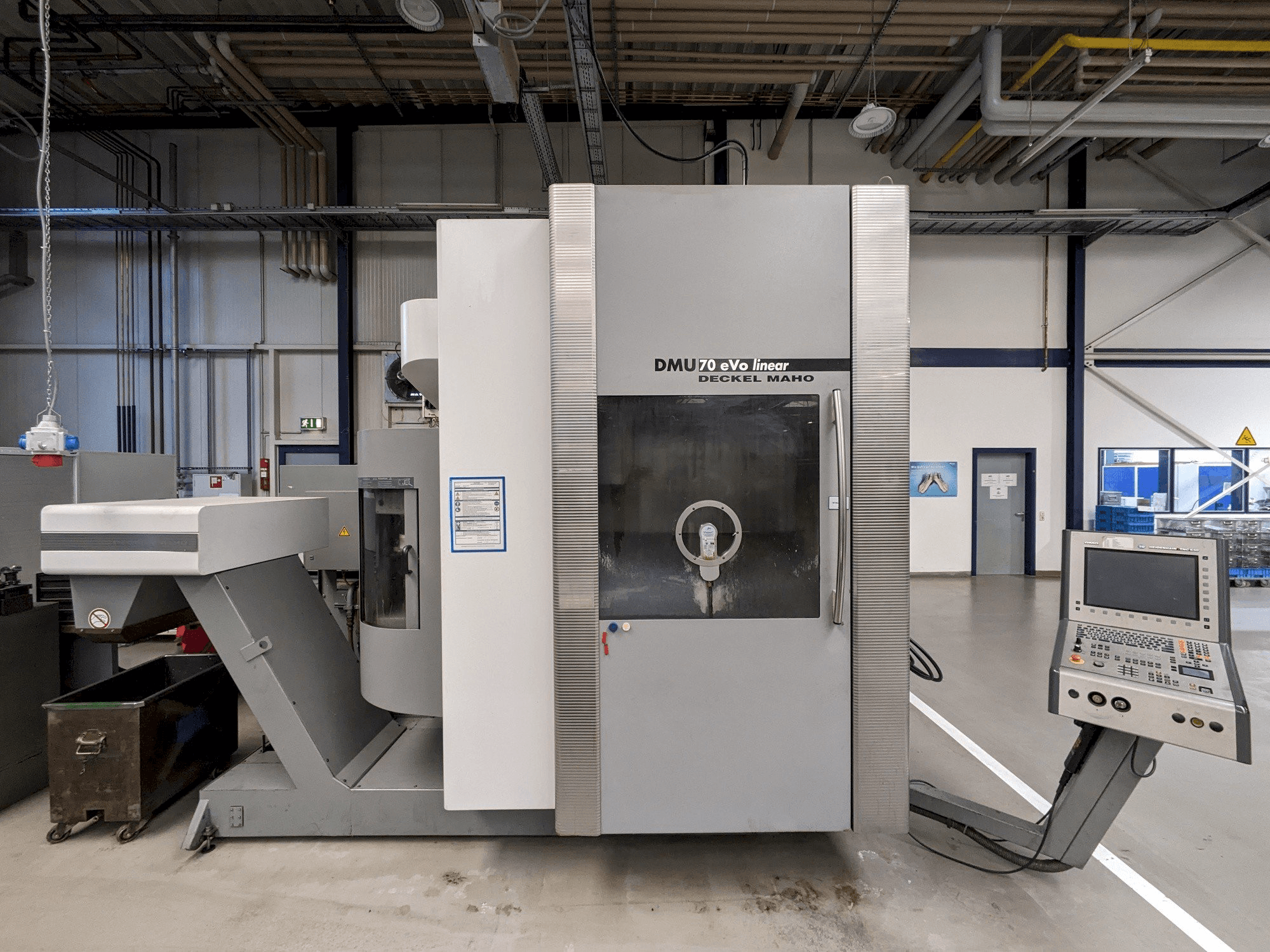 MACHINE_IMG_ALT_FRONT_VIEW