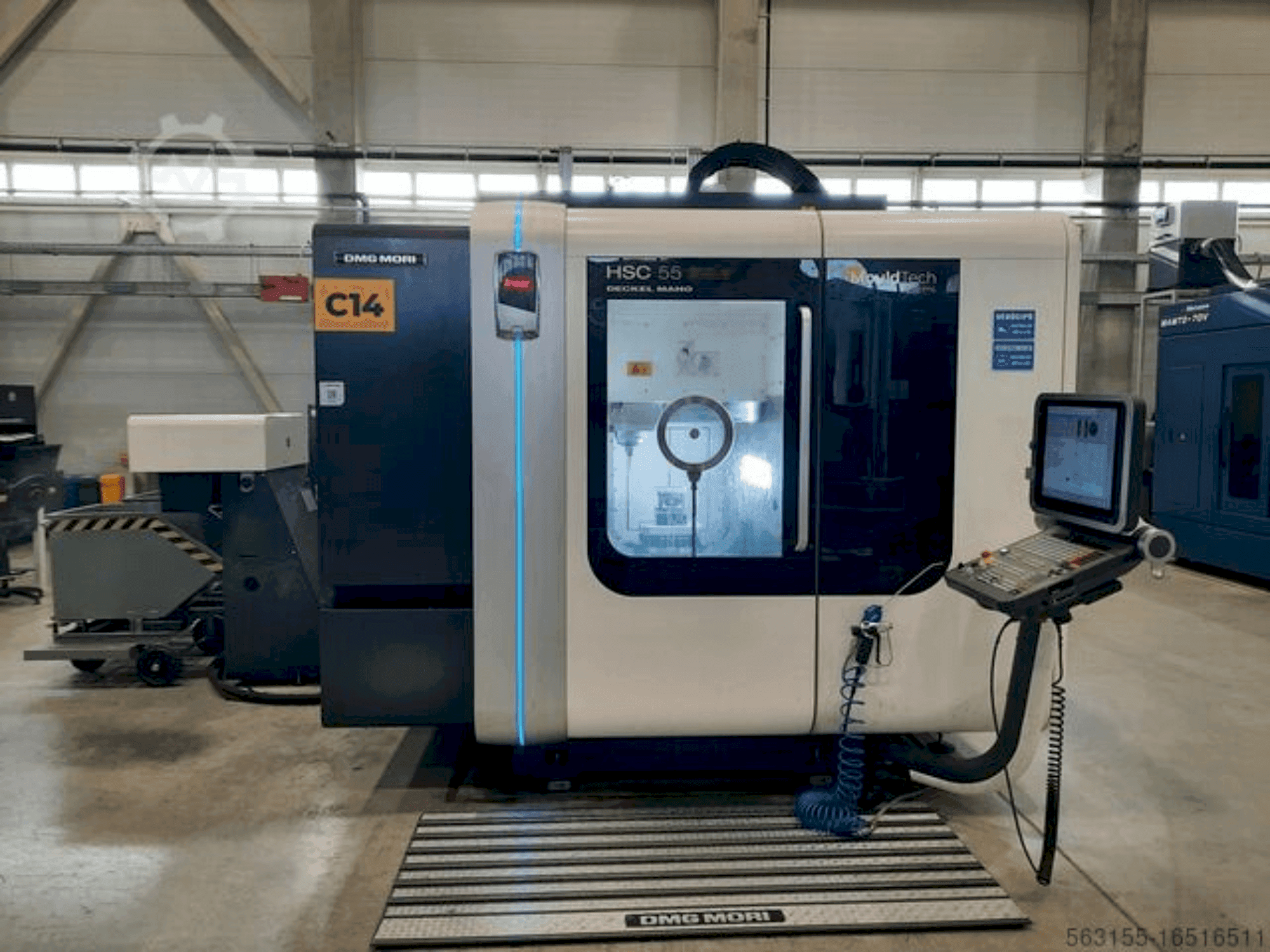 MACHINE_IMG_ALT_FRONT_VIEW