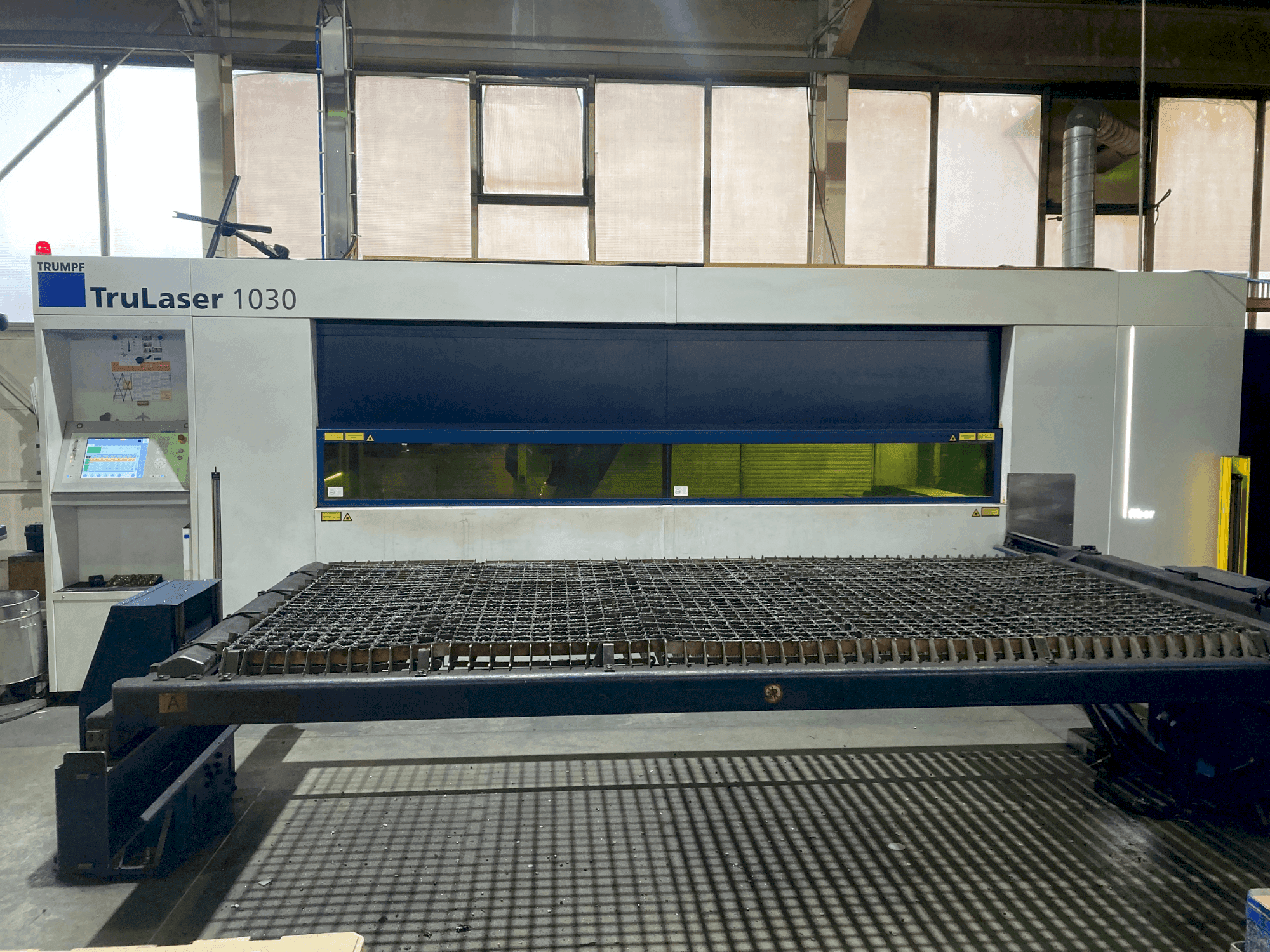 MACHINE_IMG_ALT_FRONT_VIEW