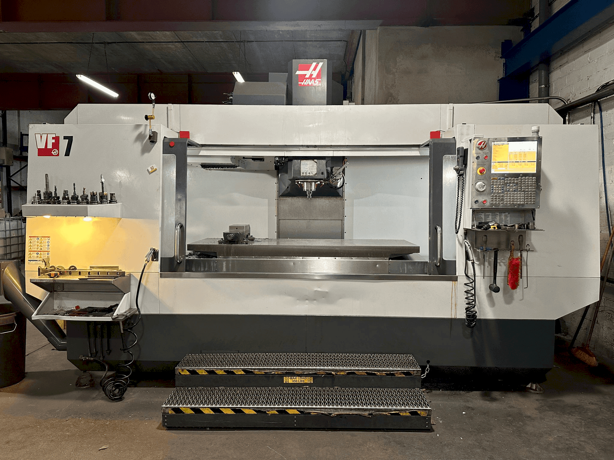 MACHINE_IMG_ALT_FRONT_VIEW