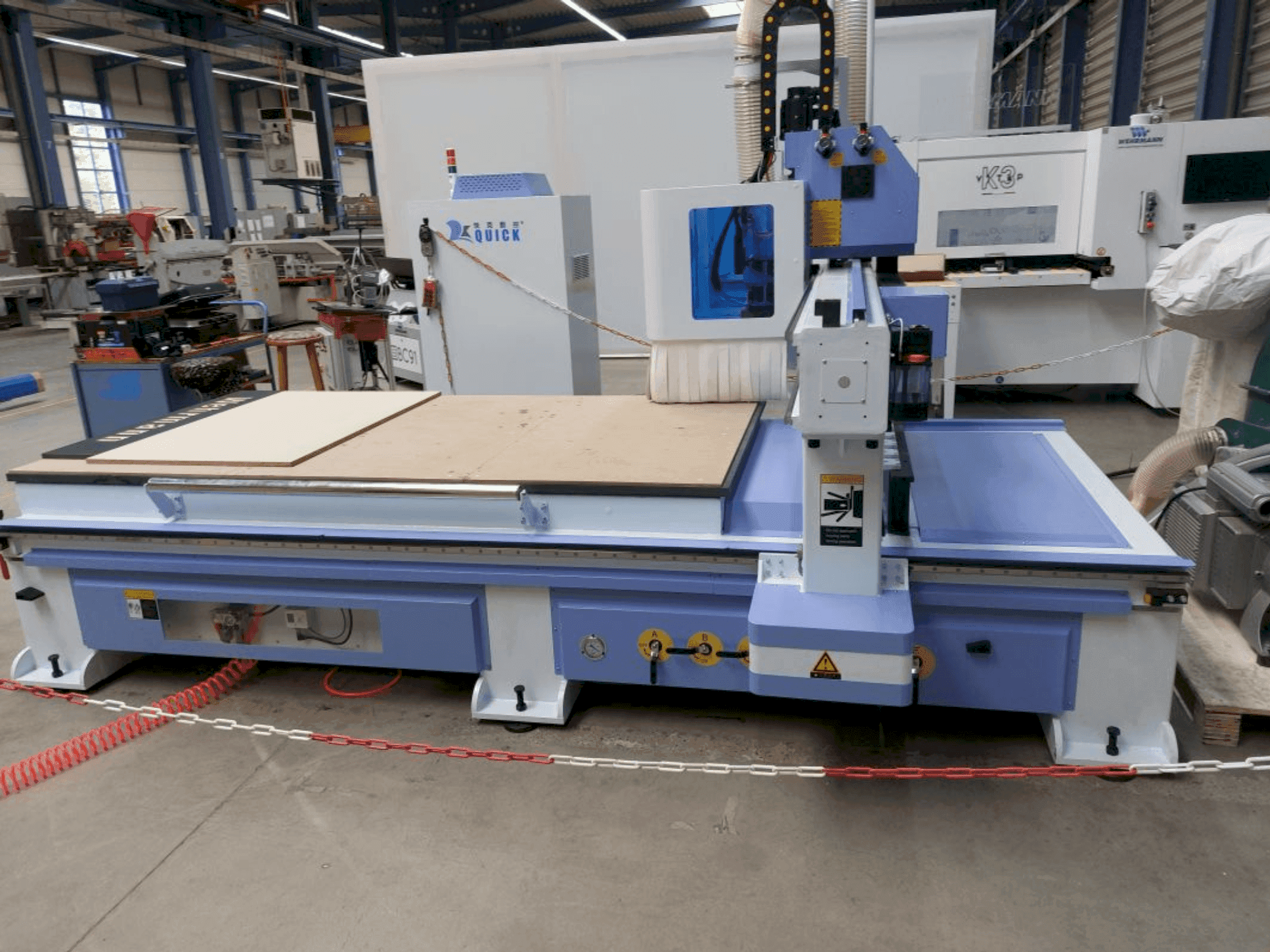 MACHINE_IMG_ALT_FRONT_VIEW