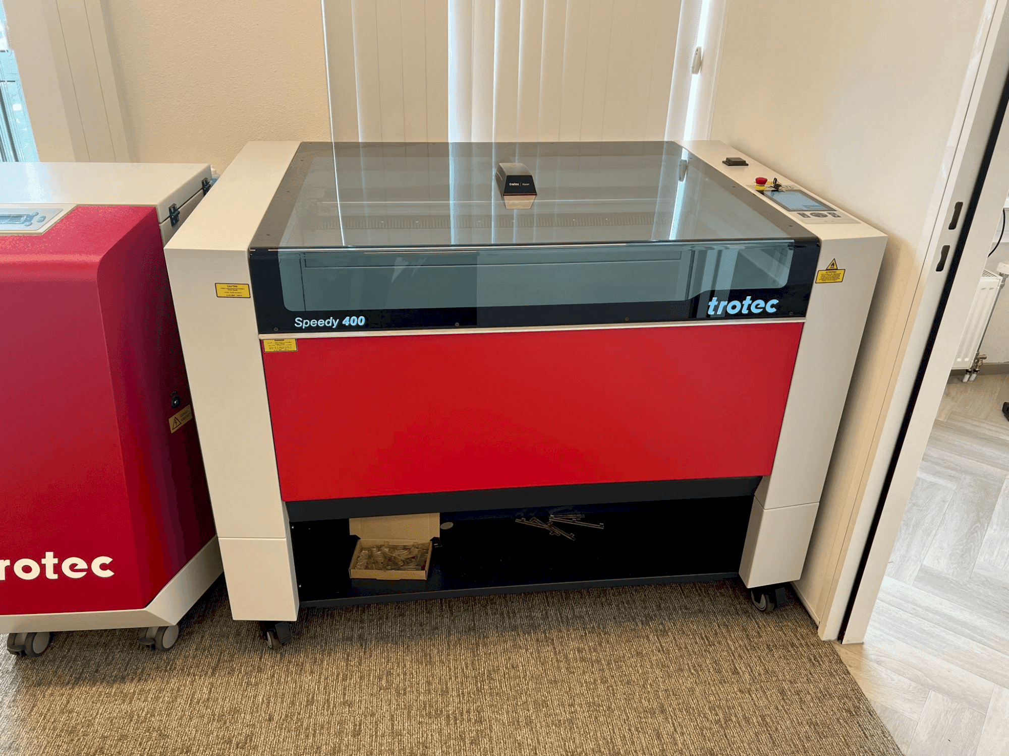 MACHINE_IMG_ALT_FRONT_VIEW