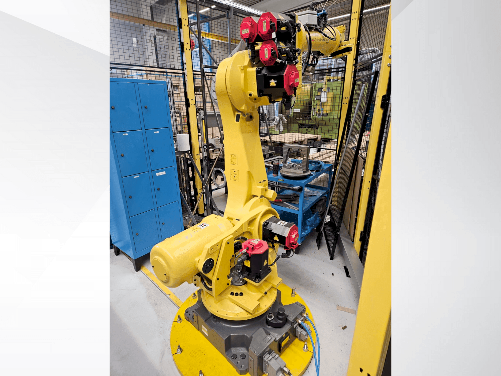 MACHINE_IMG_ALT_FRONT_VIEW