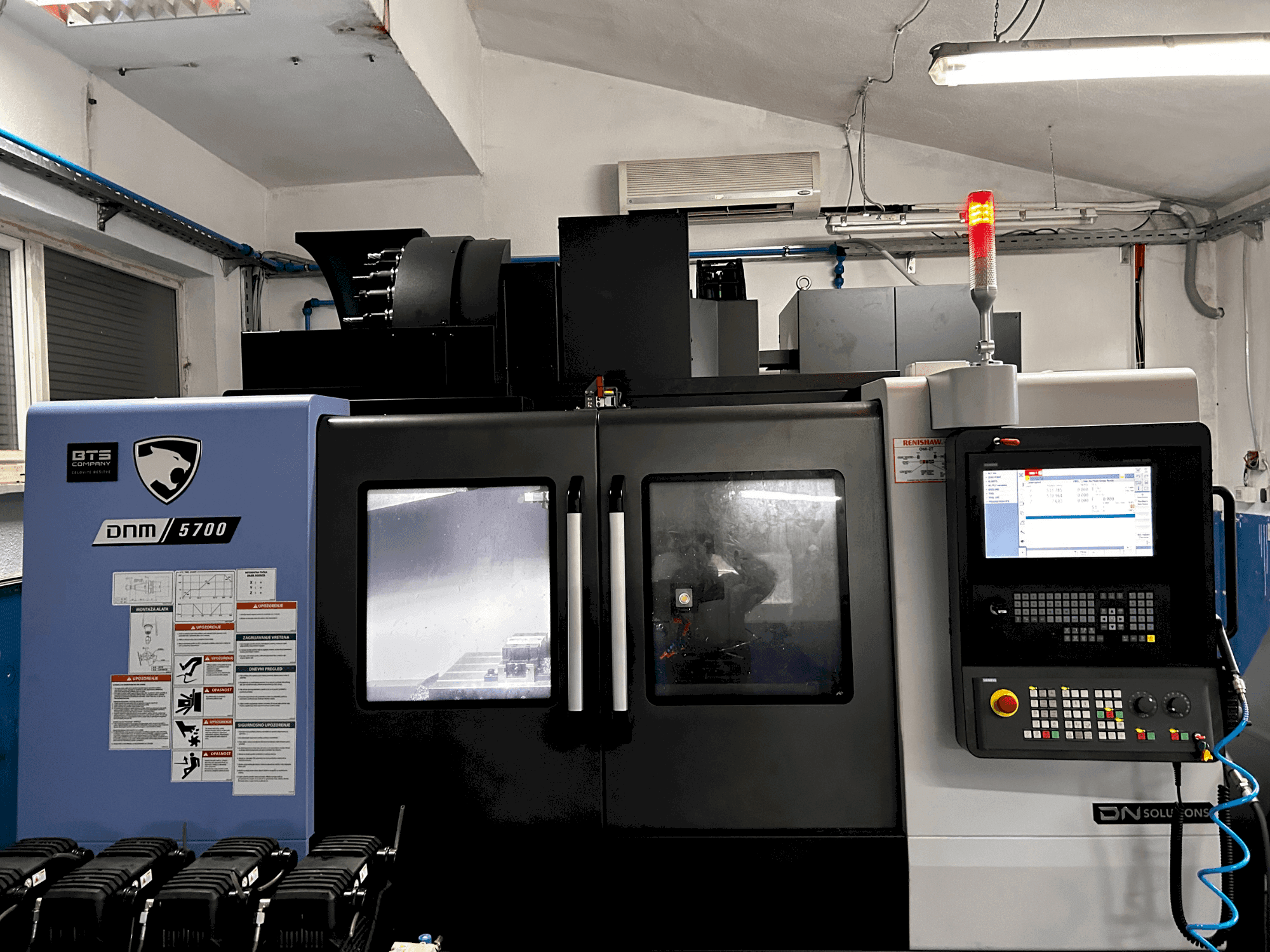 MACHINE_IMG_ALT_FRONT_VIEW