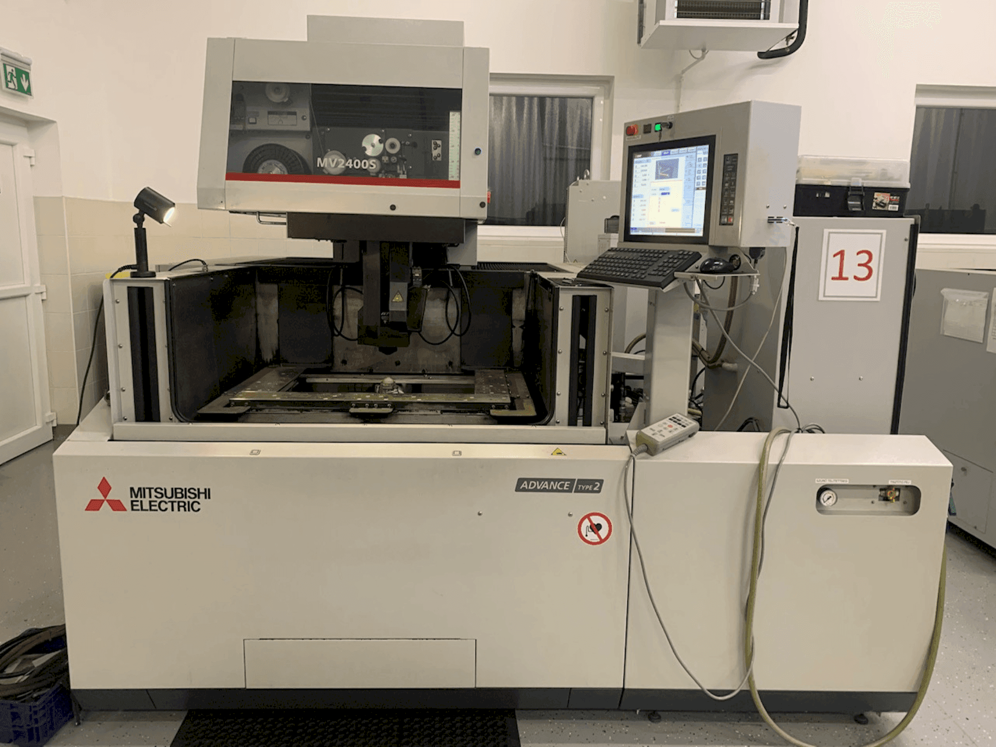 MACHINE_IMG_ALT_FRONT_VIEW