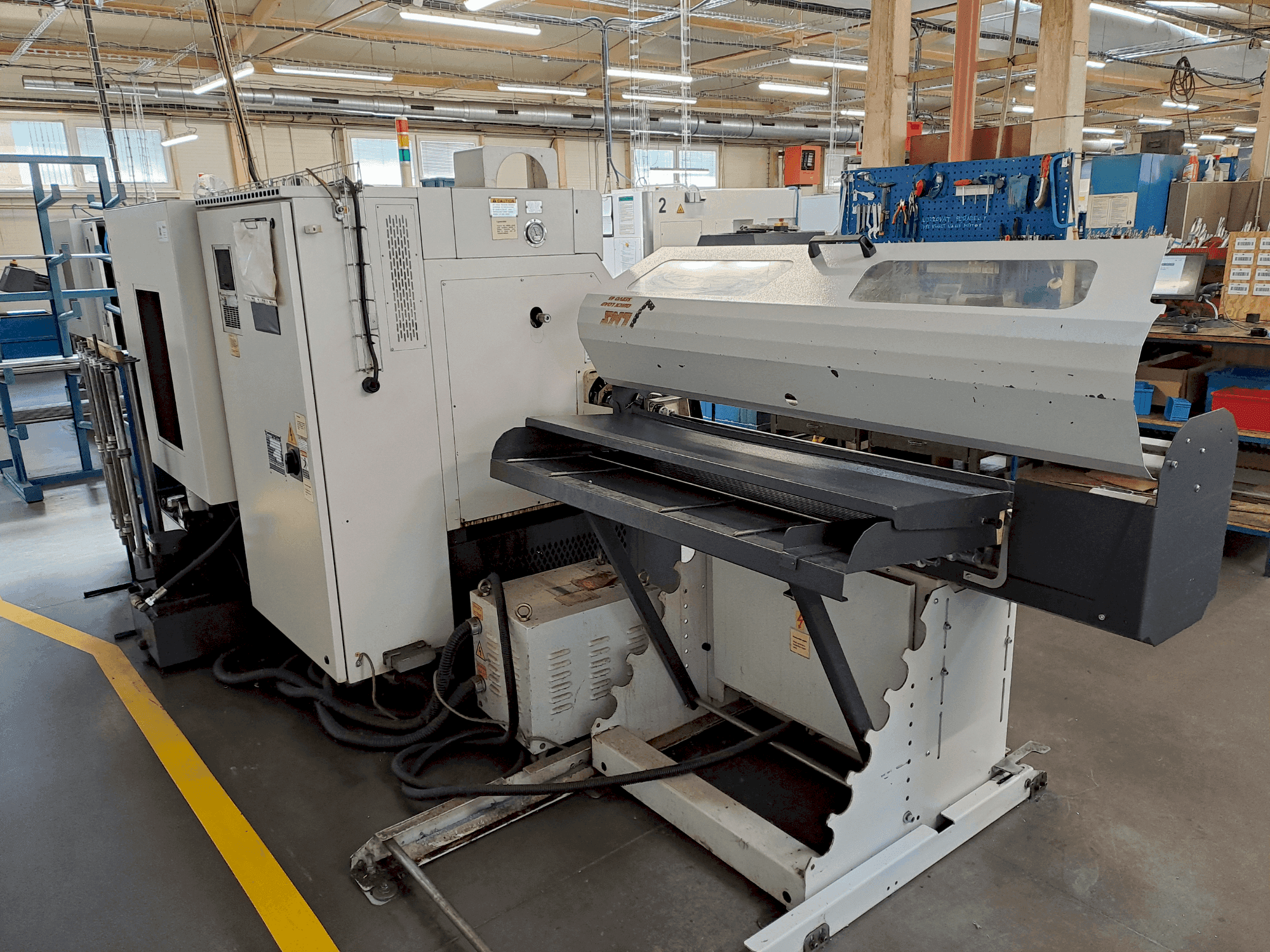 MACHINE_IMG_ALT_FRONT_VIEW