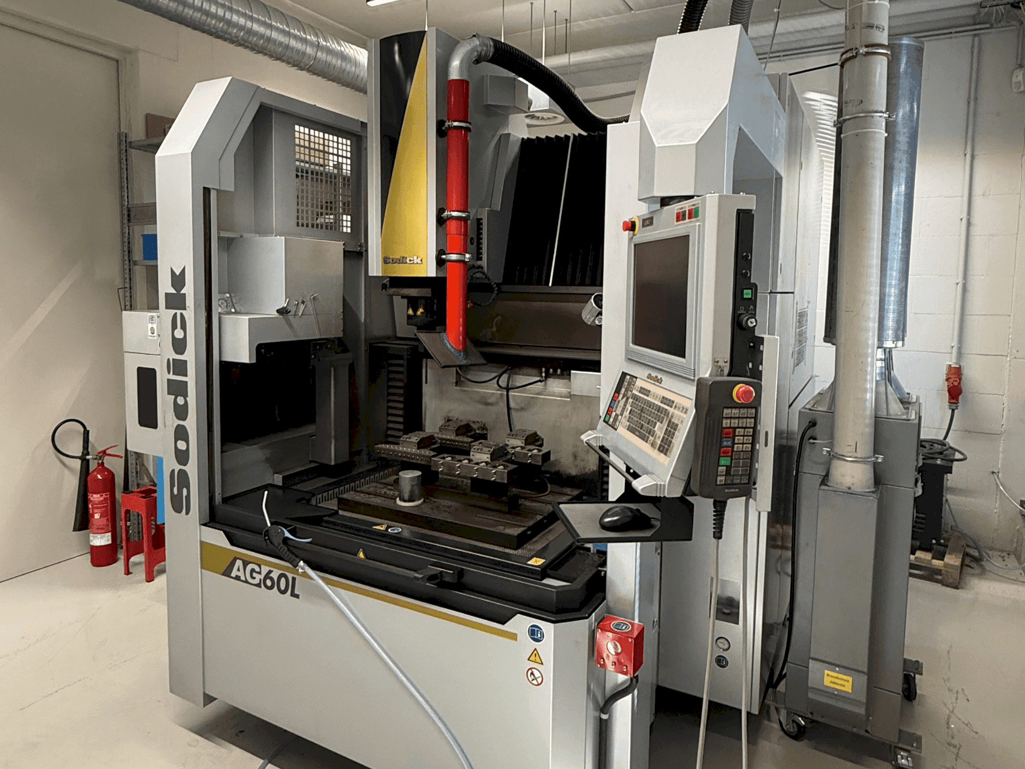 MACHINE_IMG_ALT_FRONT_VIEW