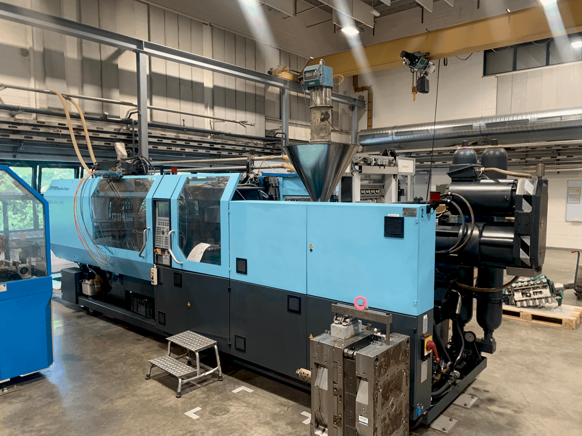 MACHINE_IMG_ALT_FRONT_VIEW