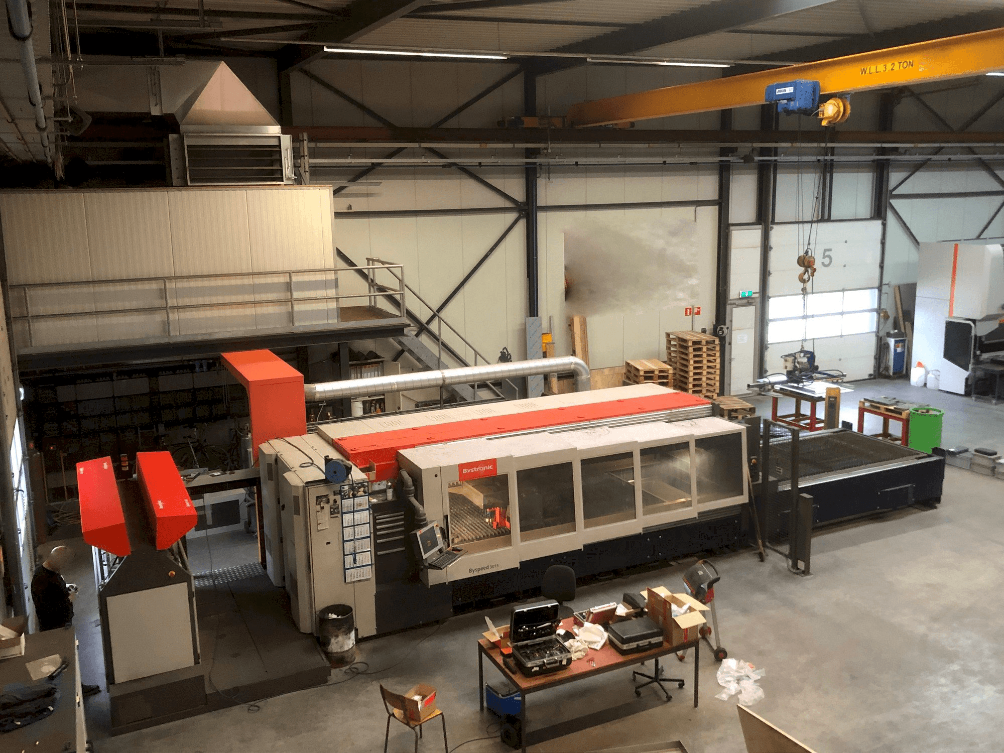 Front view of Bystronic Byspeed 3015 machine