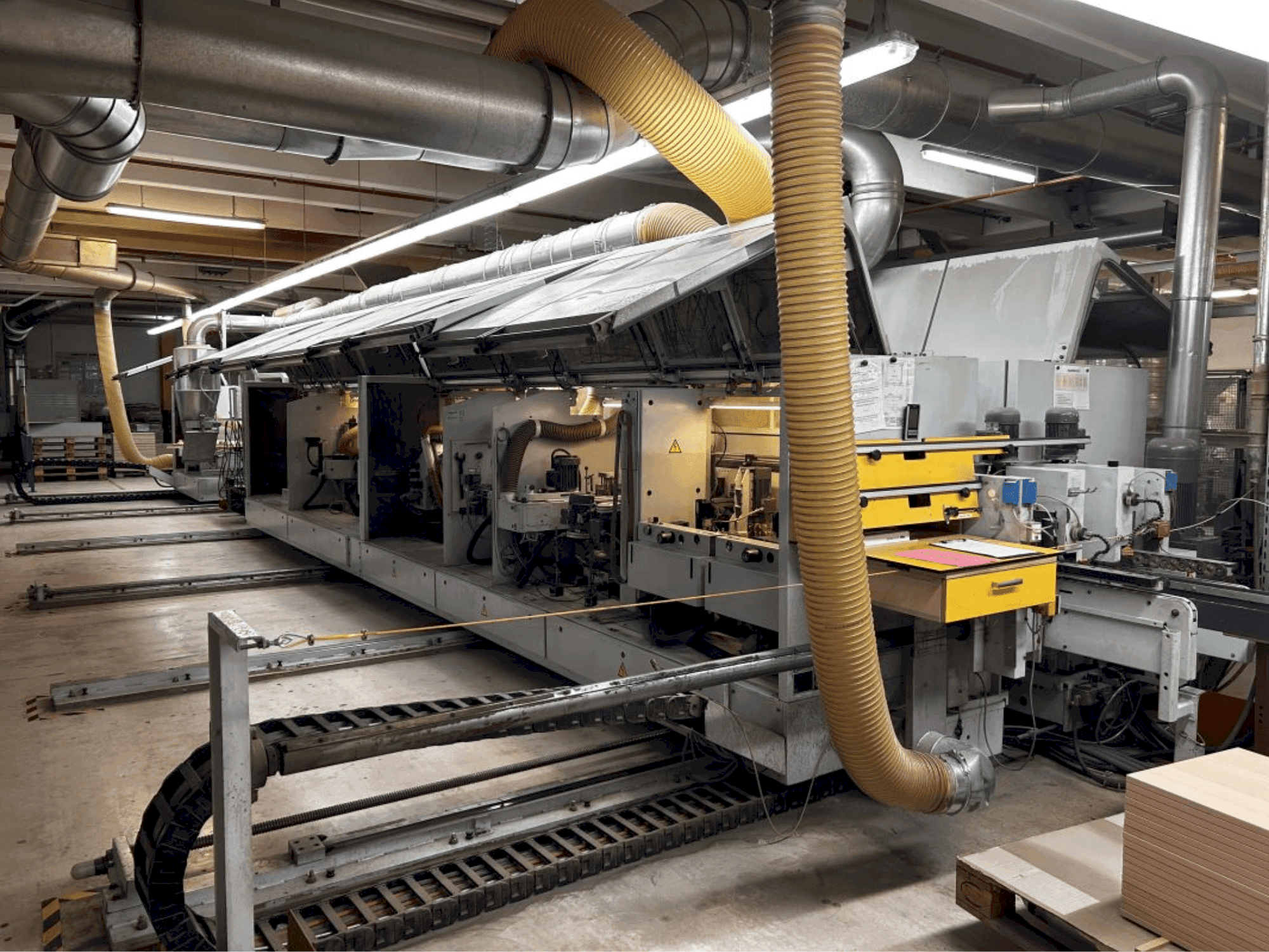 MACHINE_IMG_ALT_FRONT_VIEW