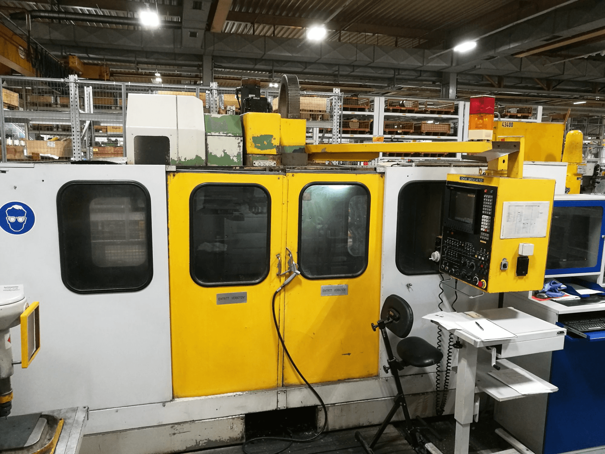 Front view 1 of OKK MCV-410 Machine