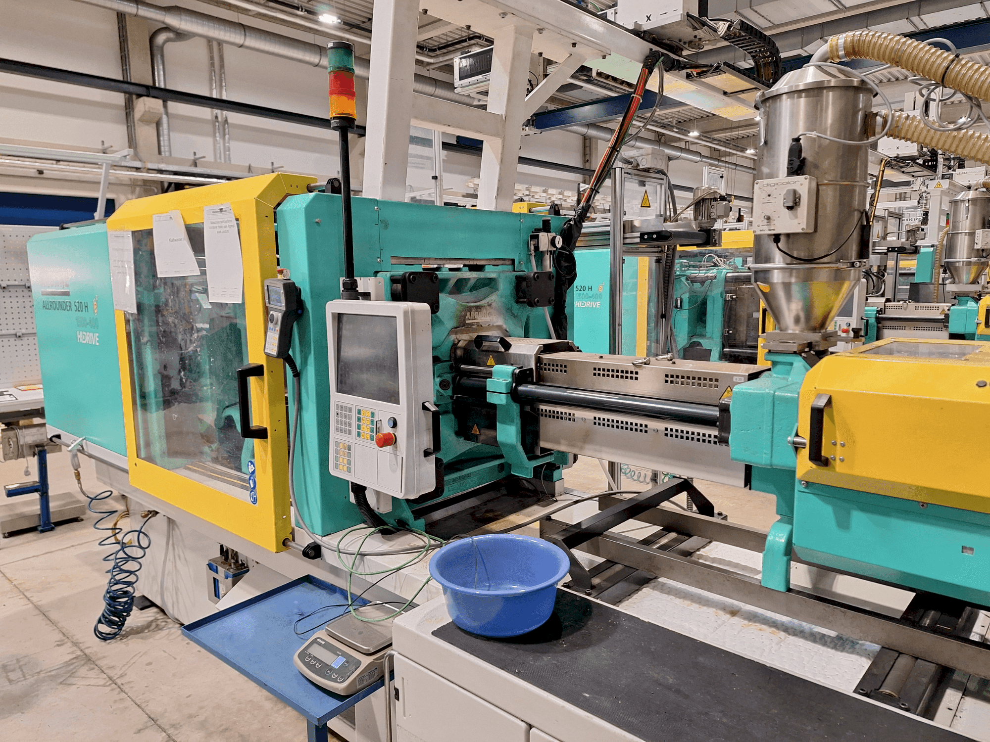 MACHINE_IMG_ALT_FRONT_VIEW