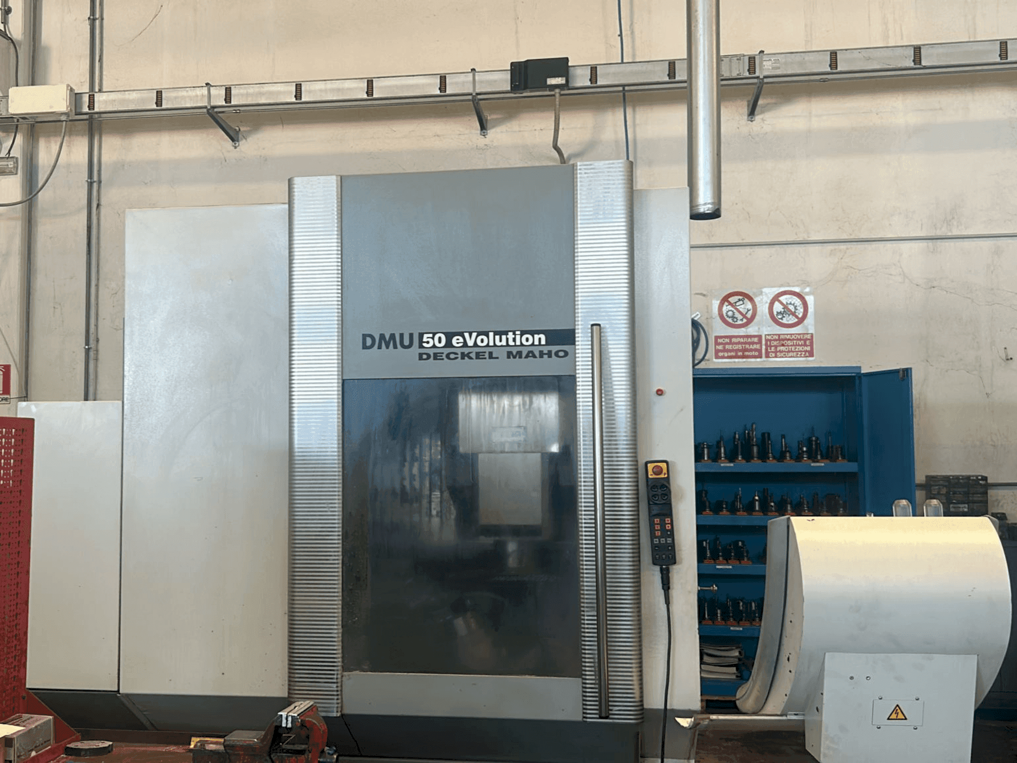 MACHINE_IMG_ALT_FRONT_VIEW