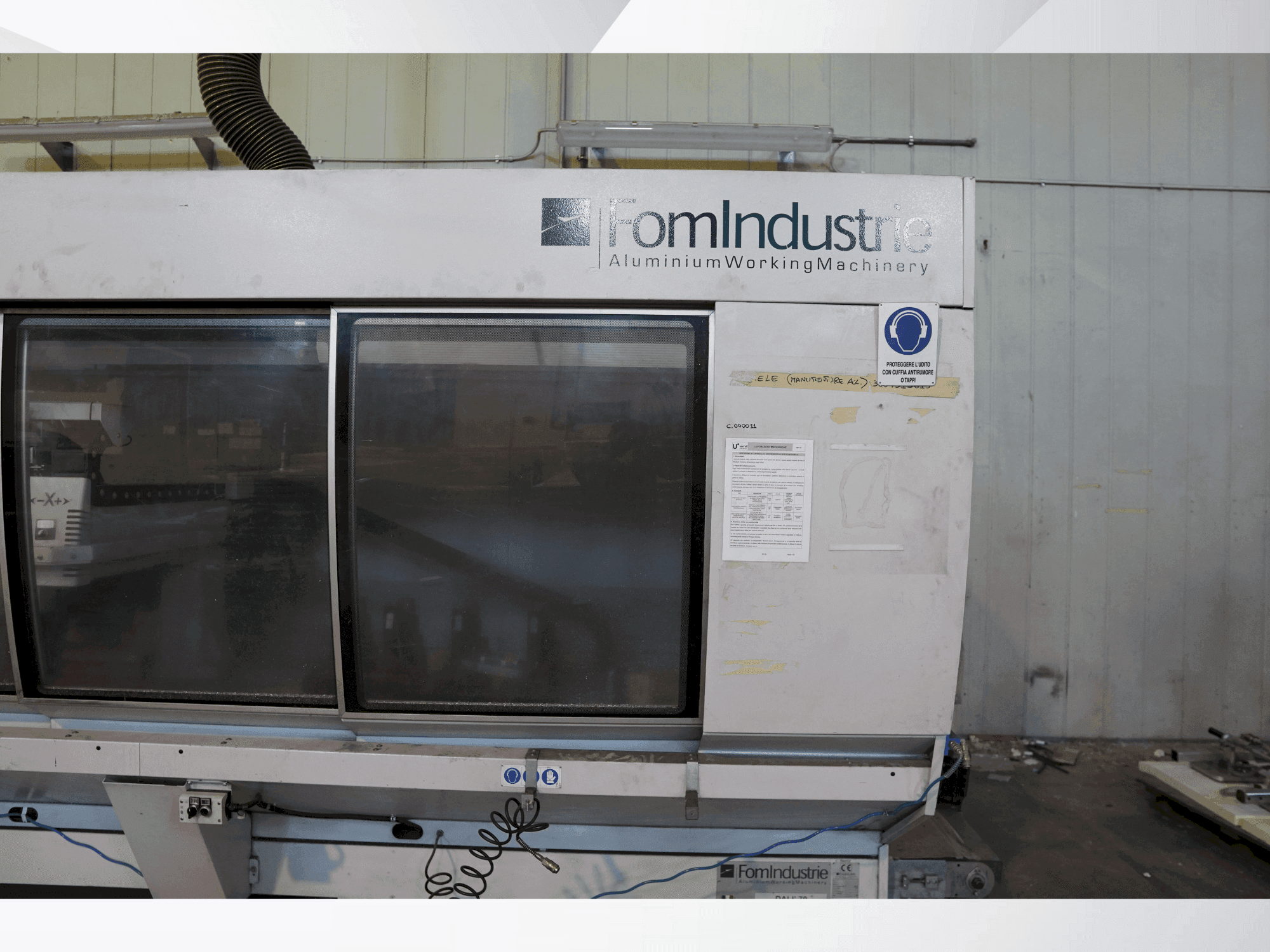 MACHINE_IMG_ALT_FRONT_VIEW