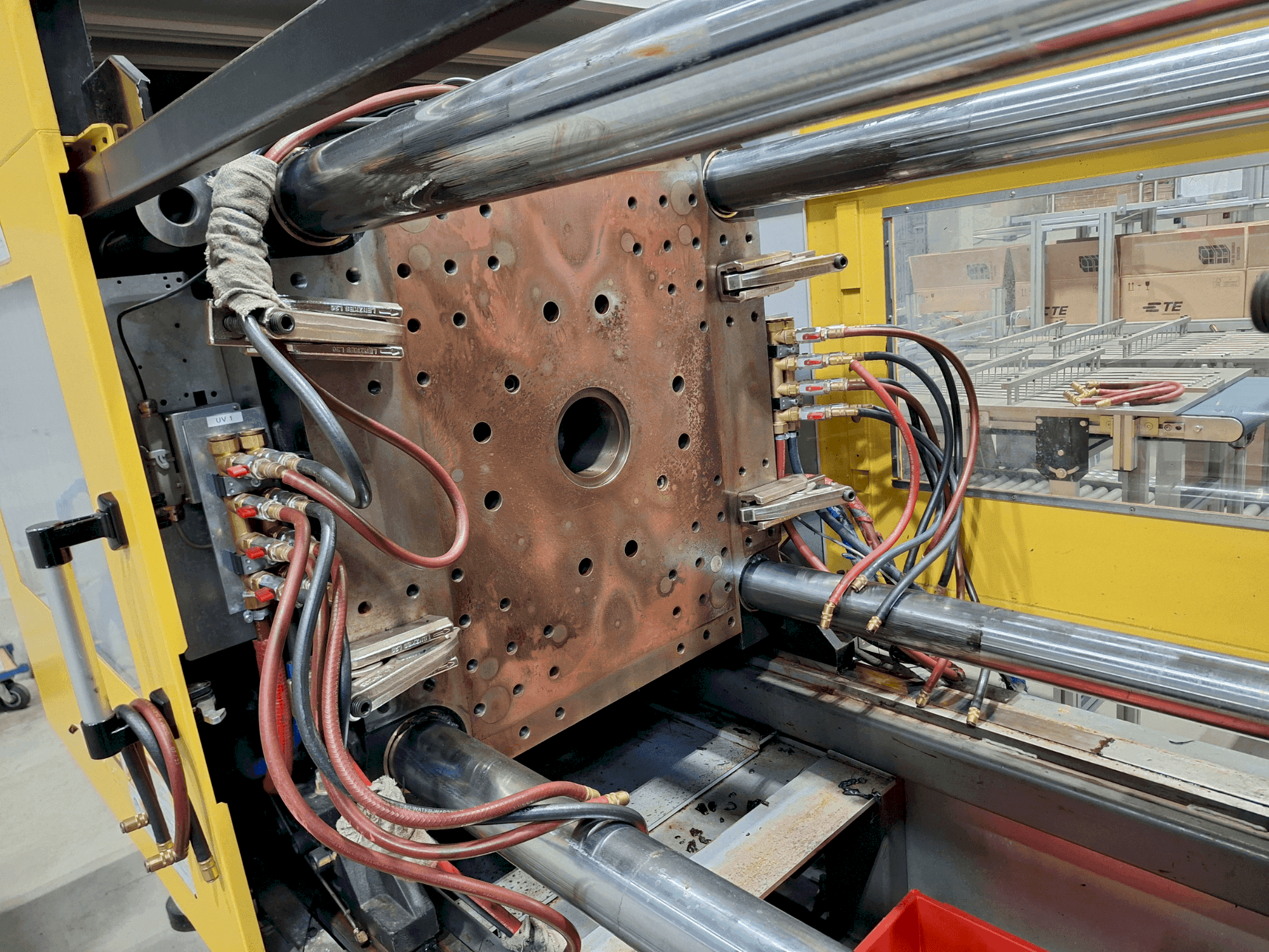 MACHINE_IMG_ALT_FRONT_VIEW
