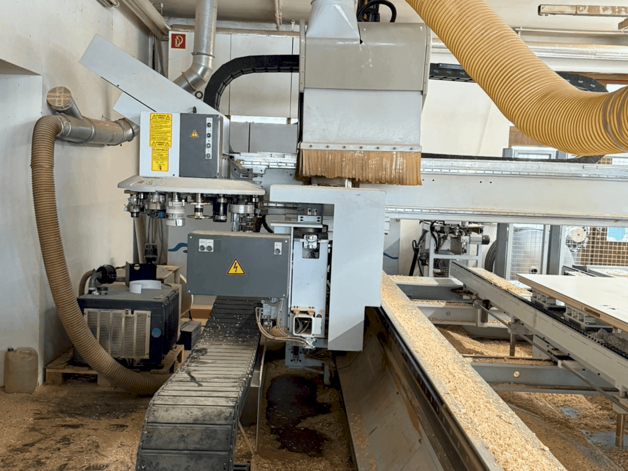 MACHINE_IMG_ALT_FRONT_VIEW