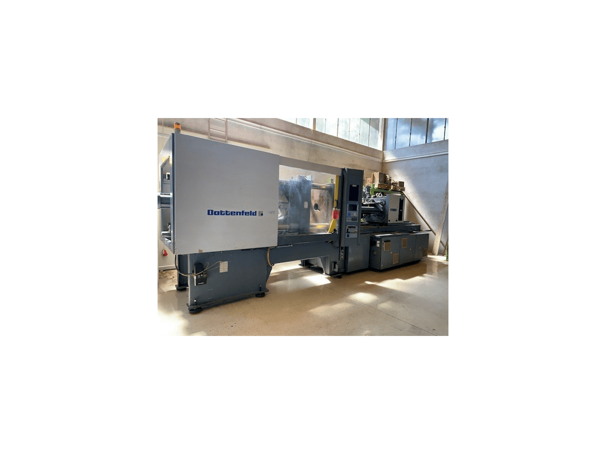 MACHINE_IMG_ALT_LEFT_SIDE_VIEW