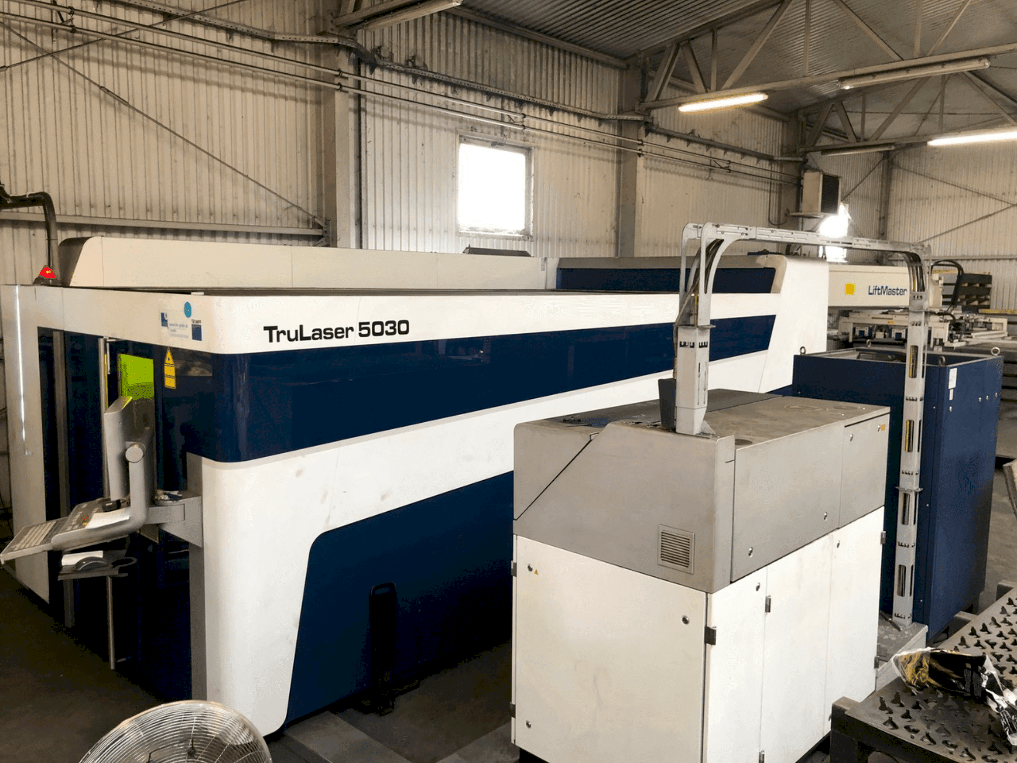 MACHINE_IMG_ALT_FRONT_VIEW