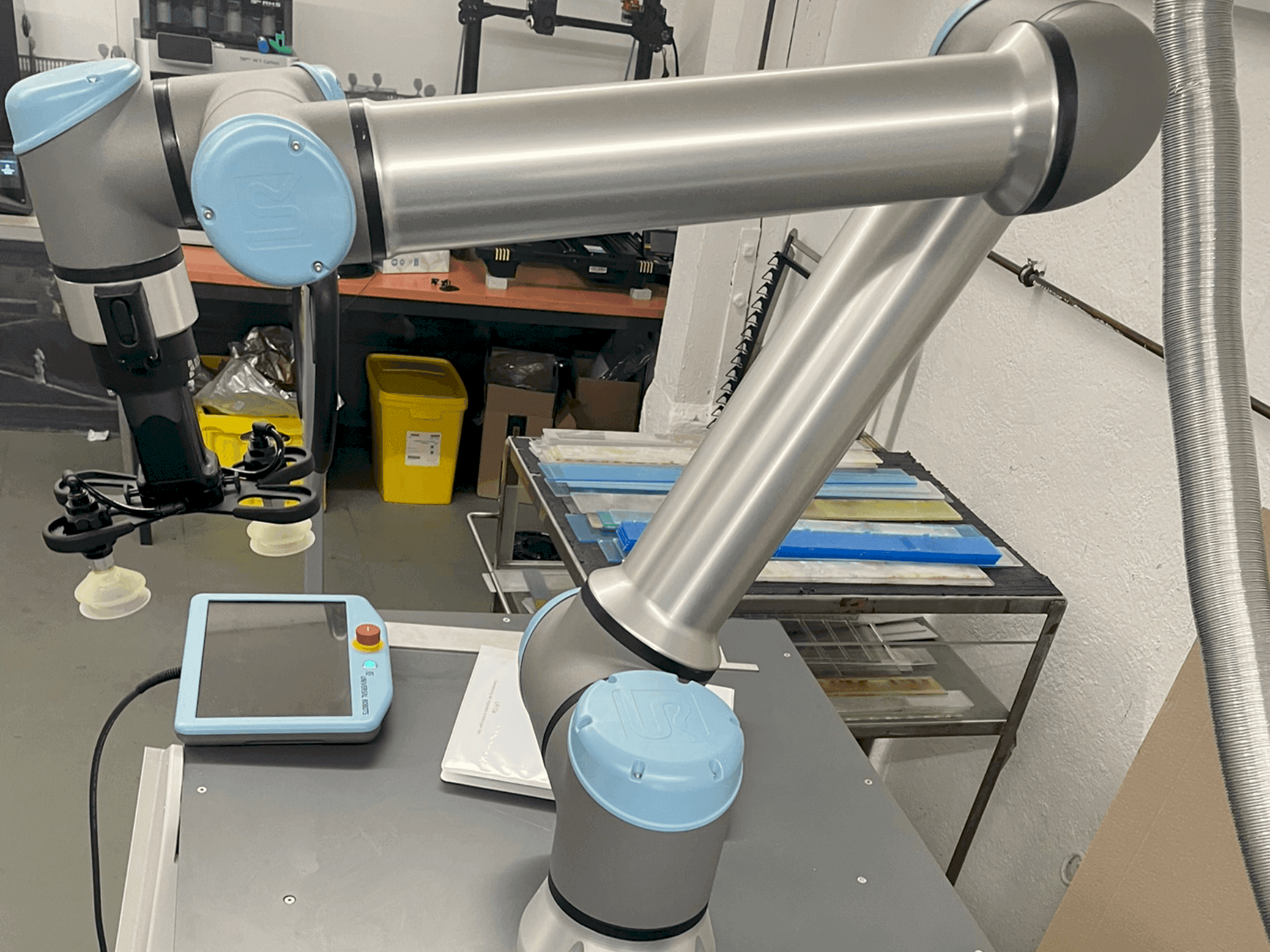 MACHINE_IMG_ALT_FRONT_VIEW