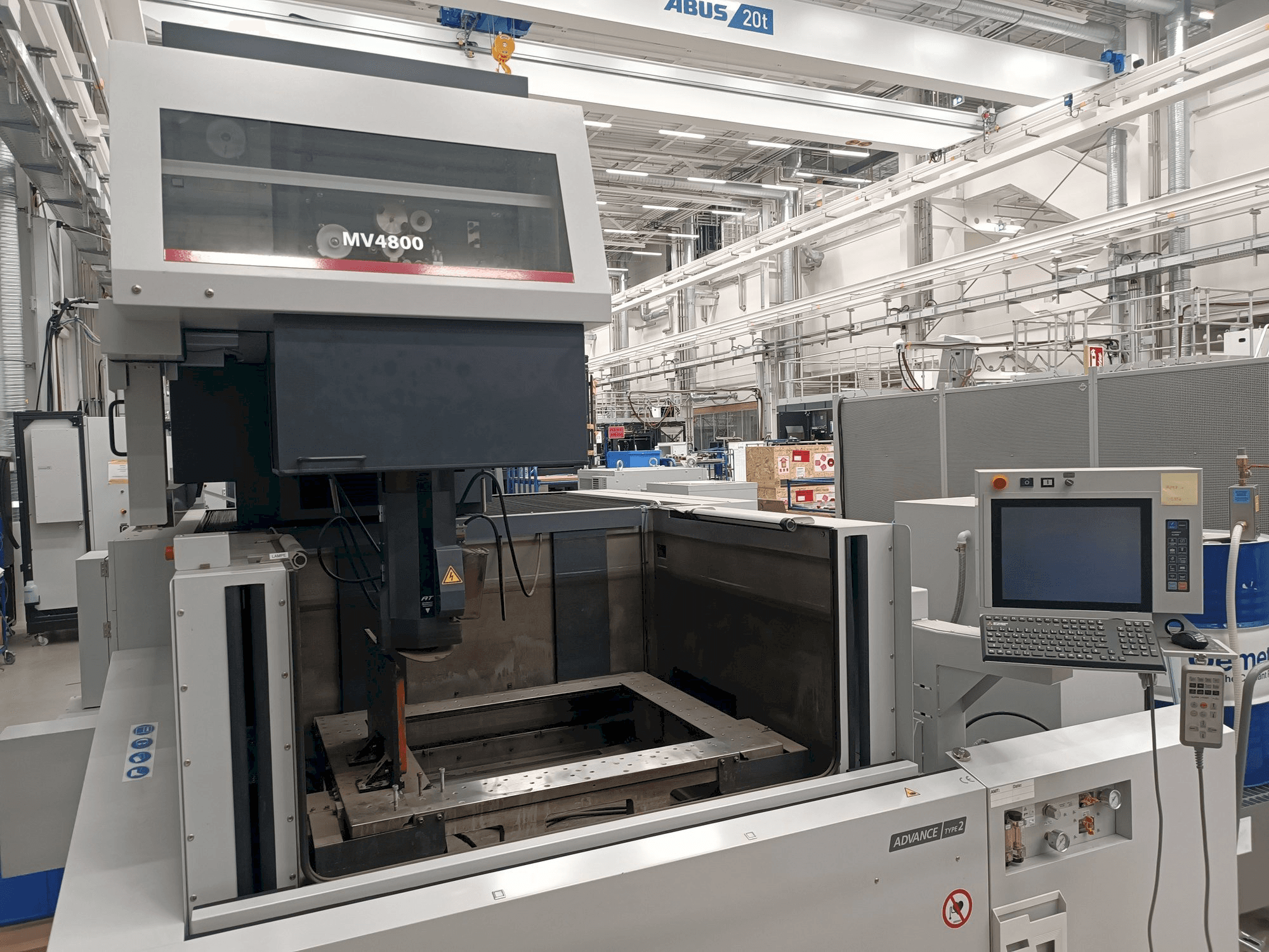 MACHINE_IMG_ALT_FRONT_VIEW