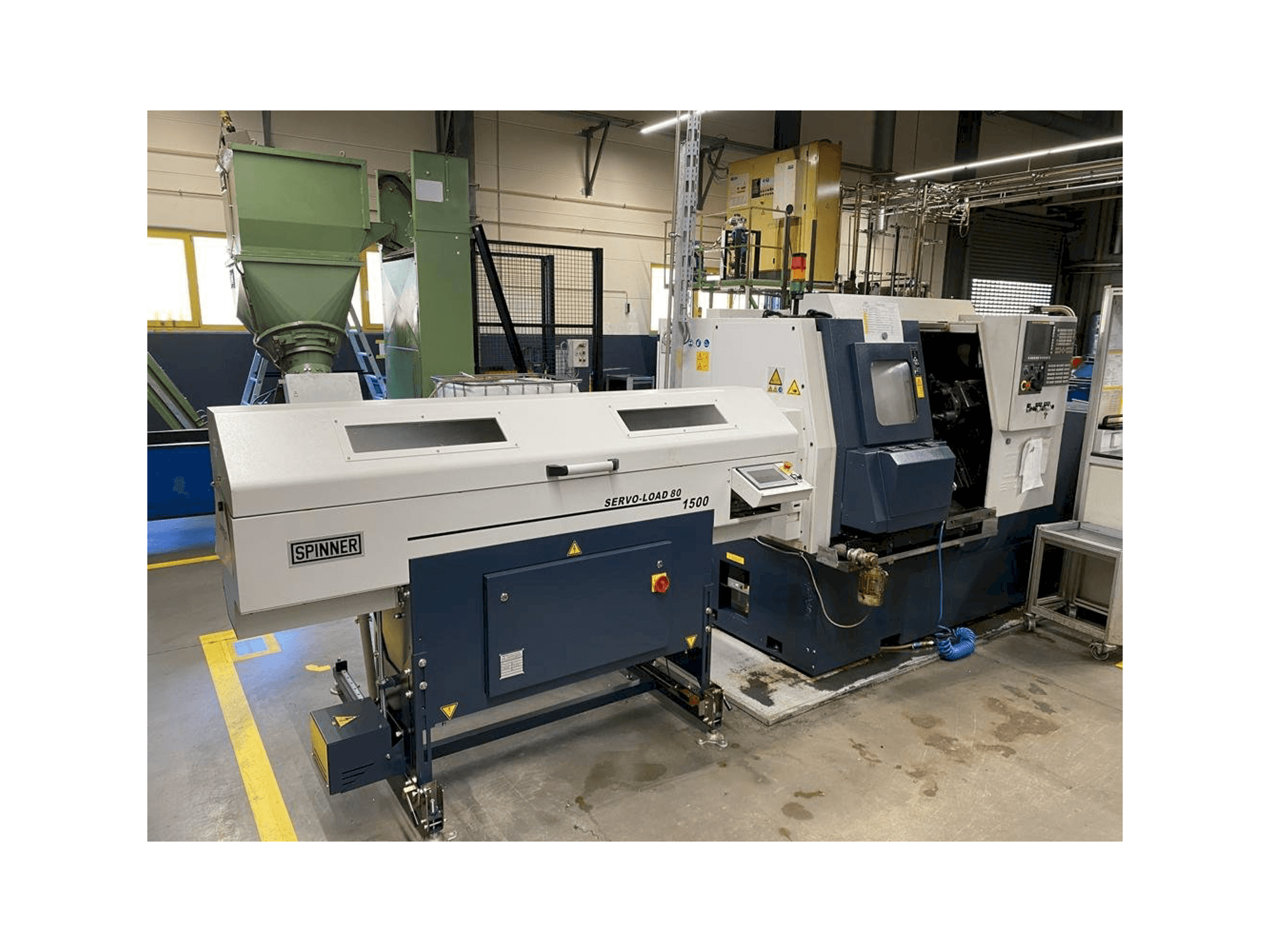 Front view of SPINNER TC400-52 machine