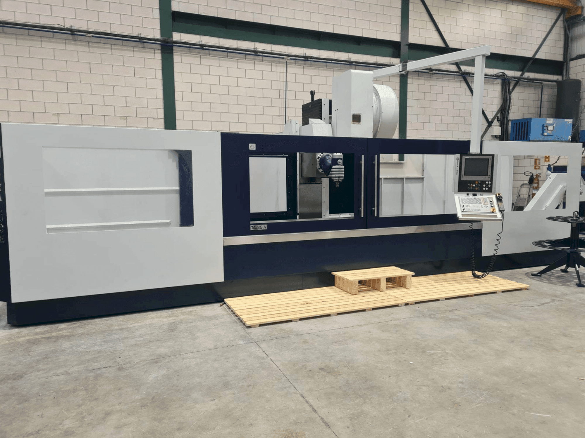 MACHINE_IMG_ALT_FRONT_VIEW