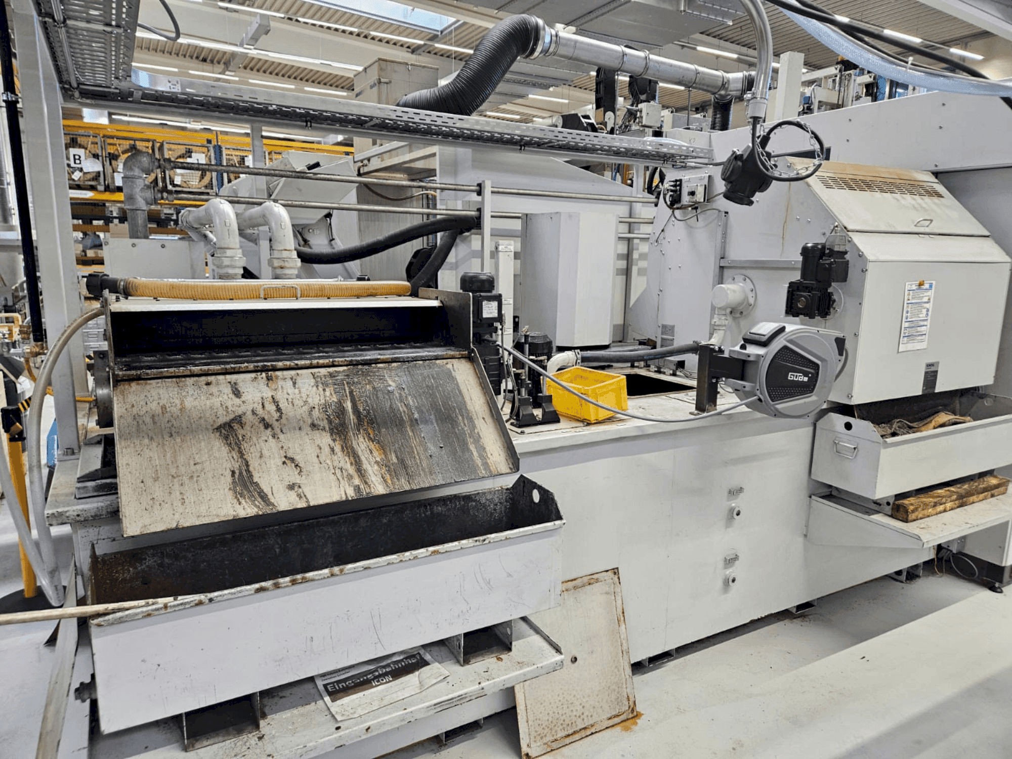 MACHINE_IMG_ALT_FRONT_VIEW