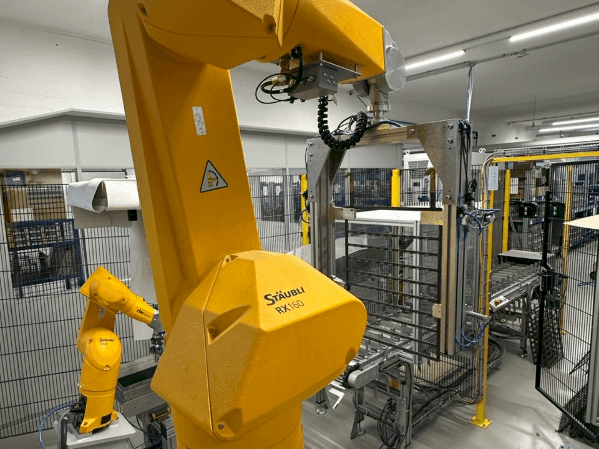 MACHINE_IMG_ALT_FRONT_VIEW