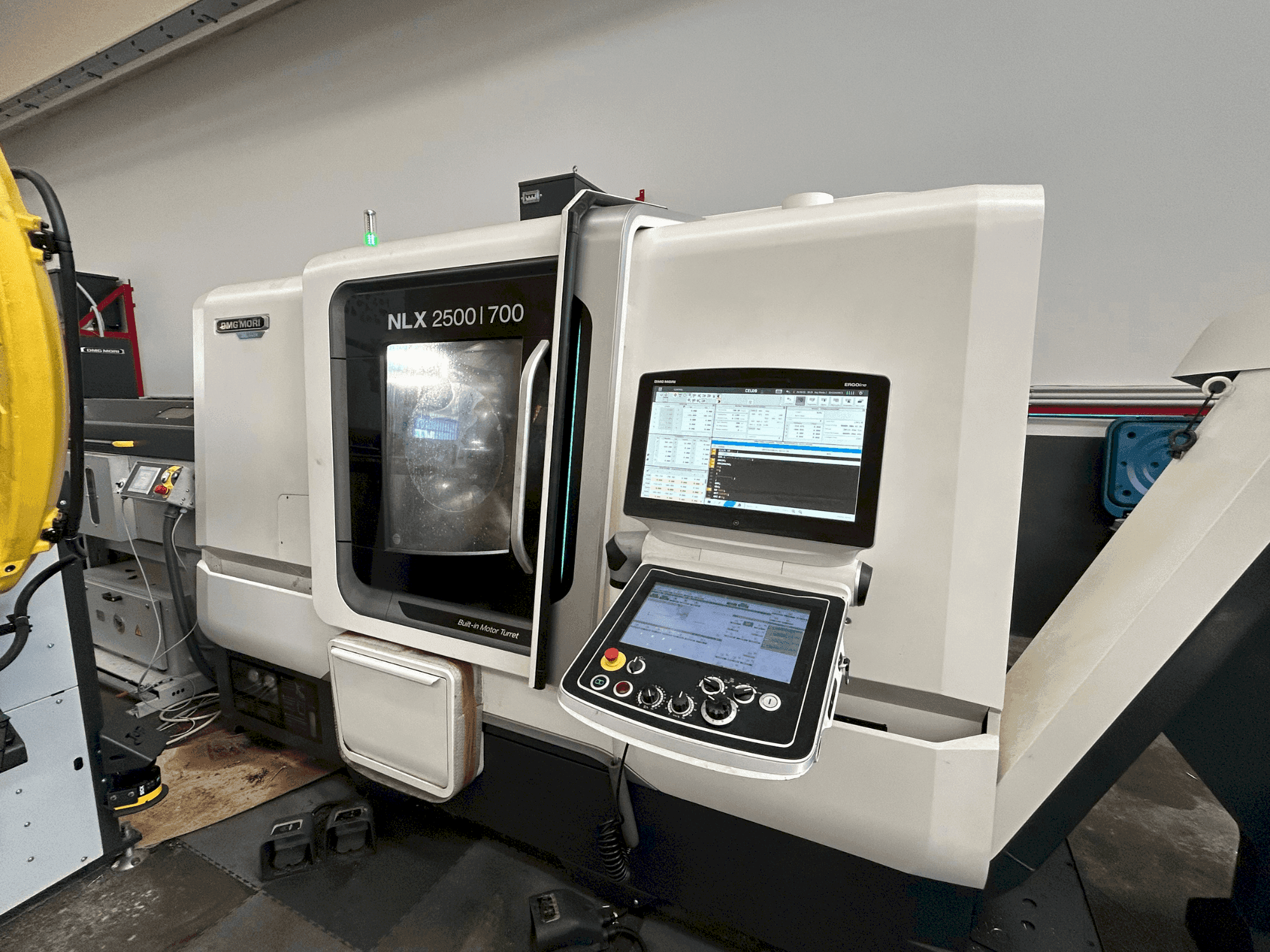 MACHINE_IMG_ALT_FRONT_VIEW