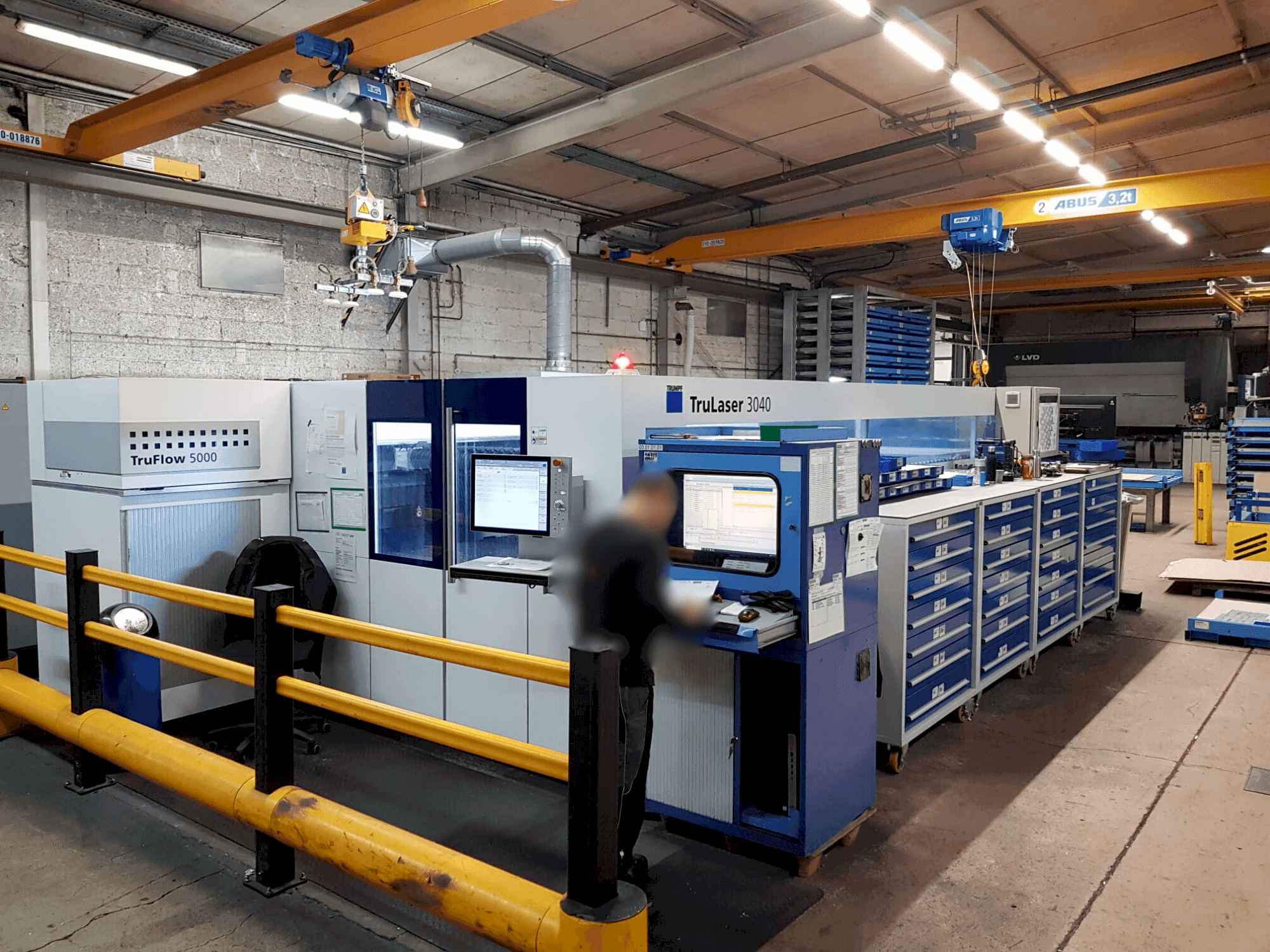 MACHINE_IMG_ALT_FRONT_VIEW