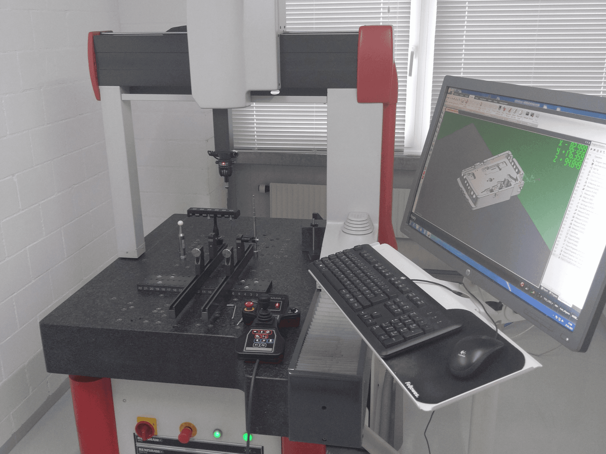 MACHINE_IMG_ALT_FRONT_VIEW