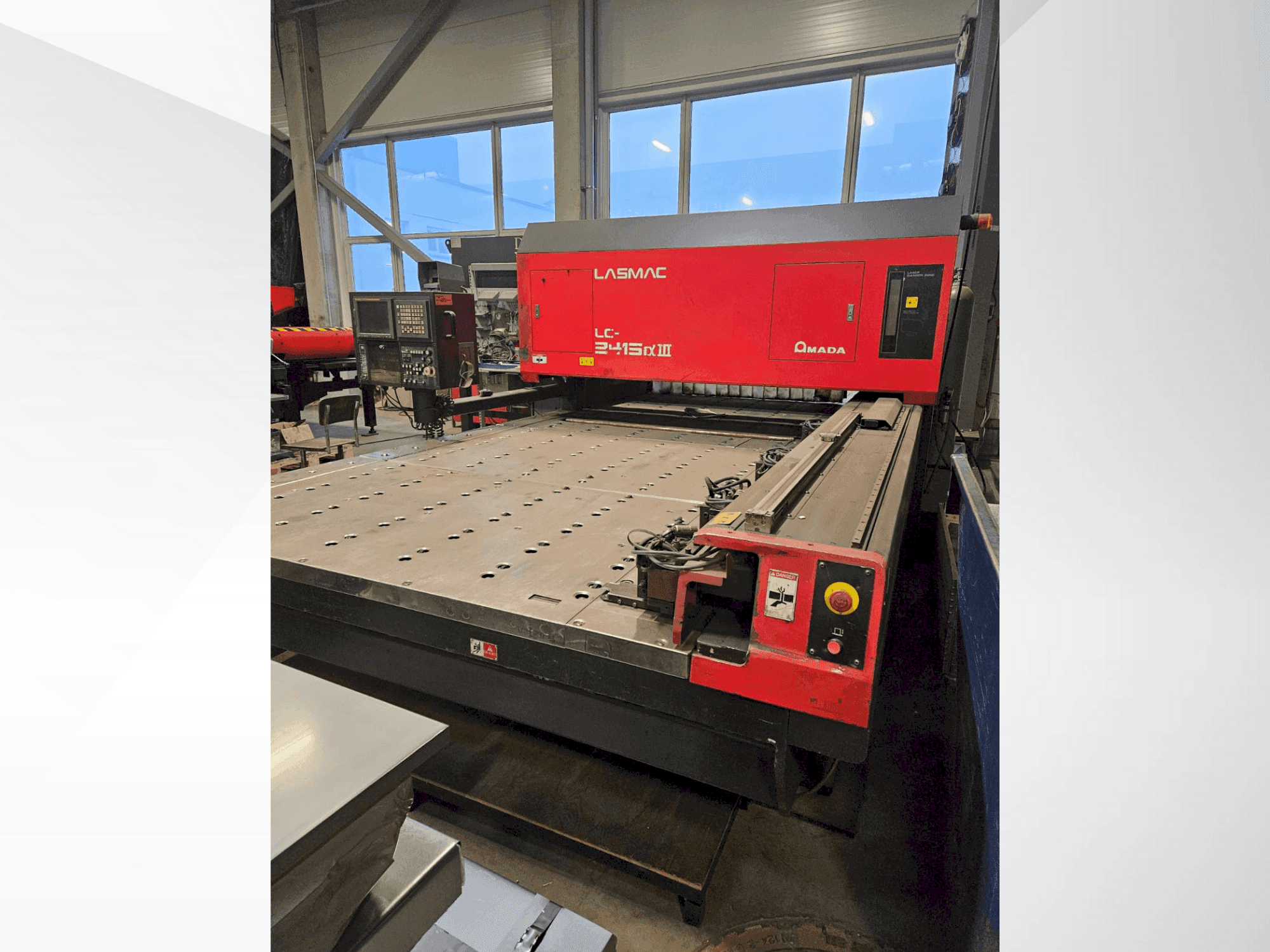MACHINE_IMG_ALT_FRONT_VIEW