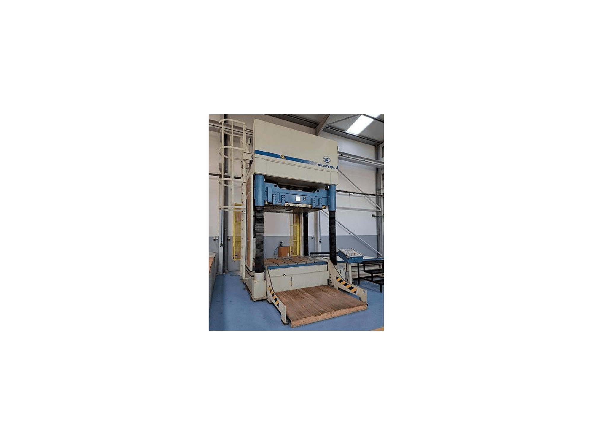 MACHINE_IMG_ALT_LEFT_SIDE_VIEW