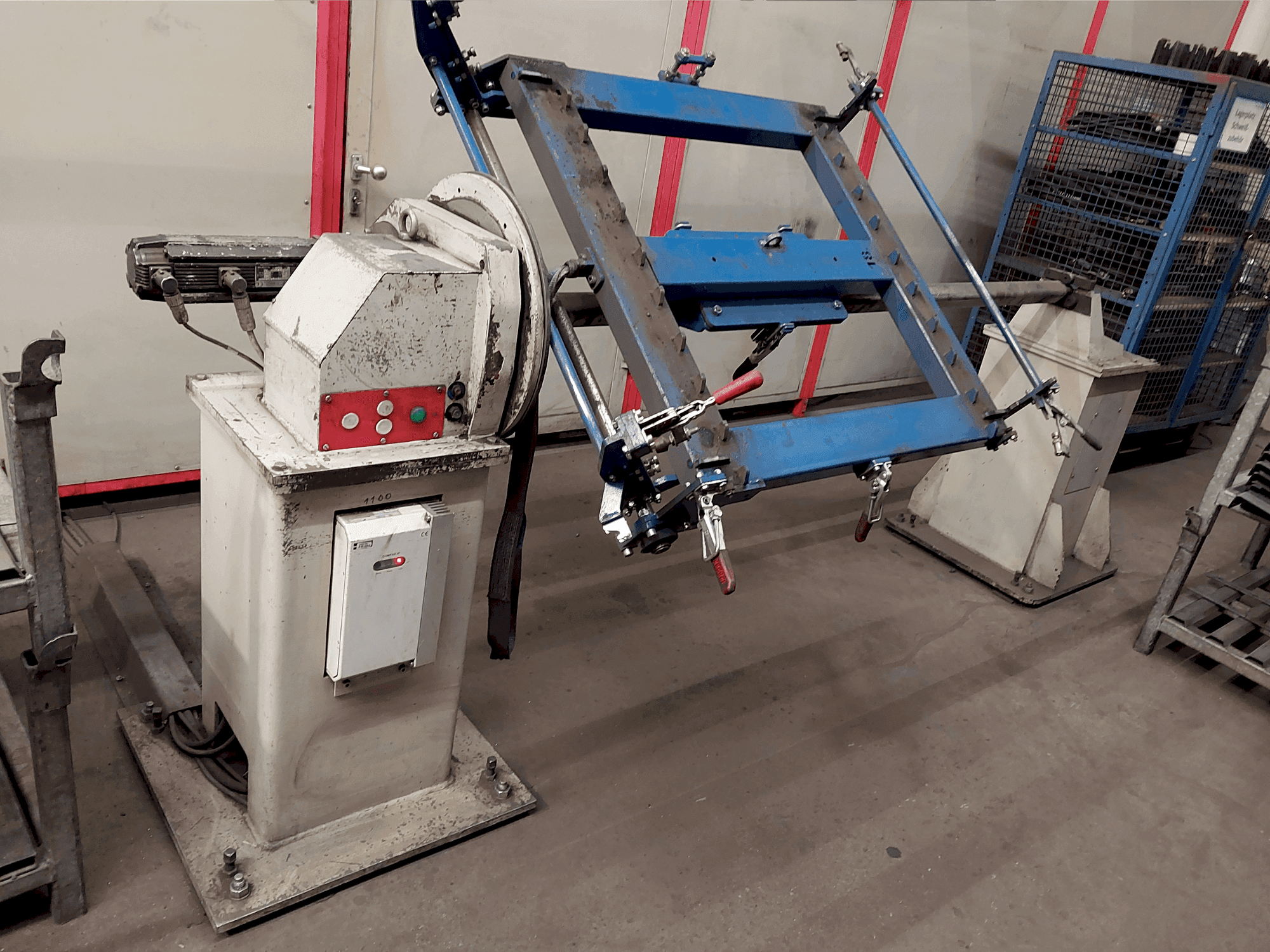 MACHINE_IMG_ALT_FRONT_VIEW