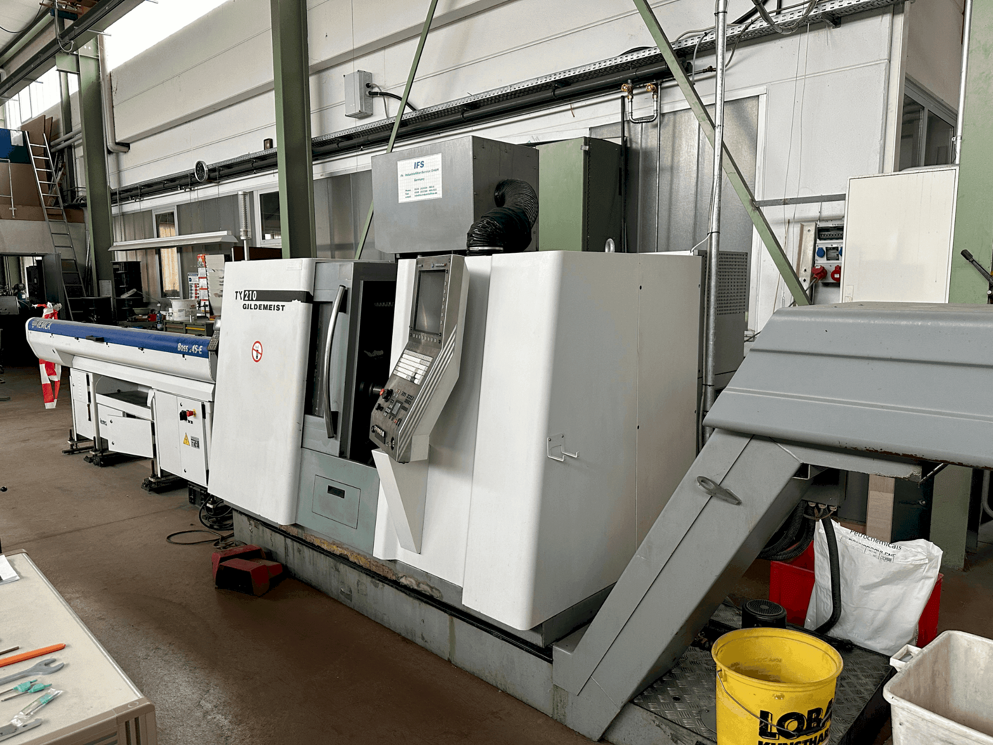 MACHINE_IMG_ALT_FRONT_VIEW