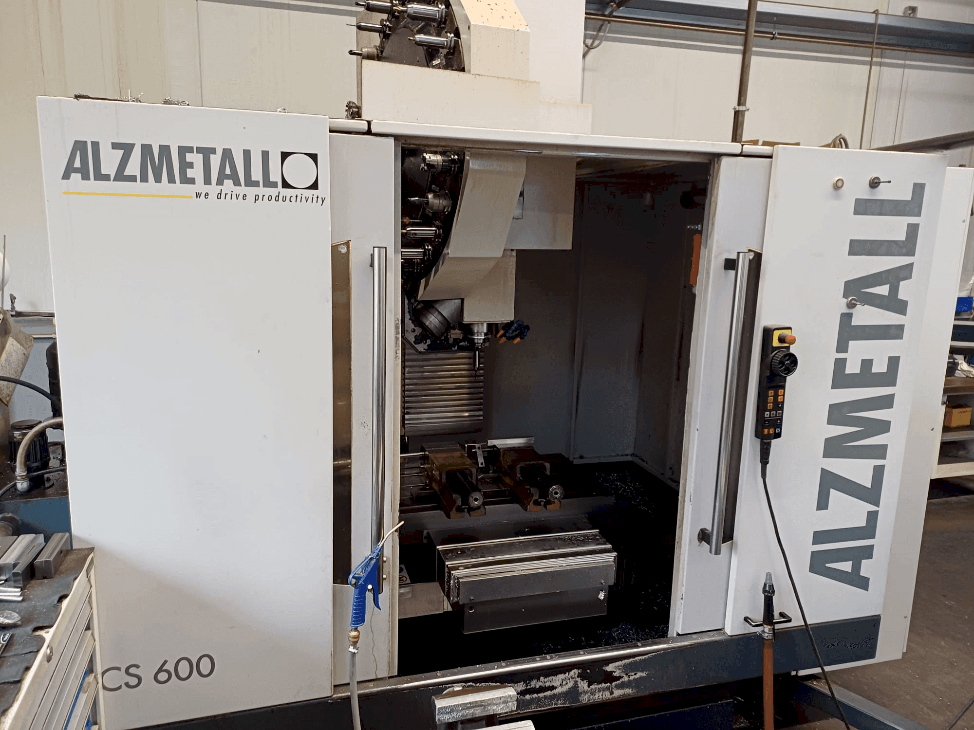 MACHINE_IMG_ALT_FRONT_VIEW