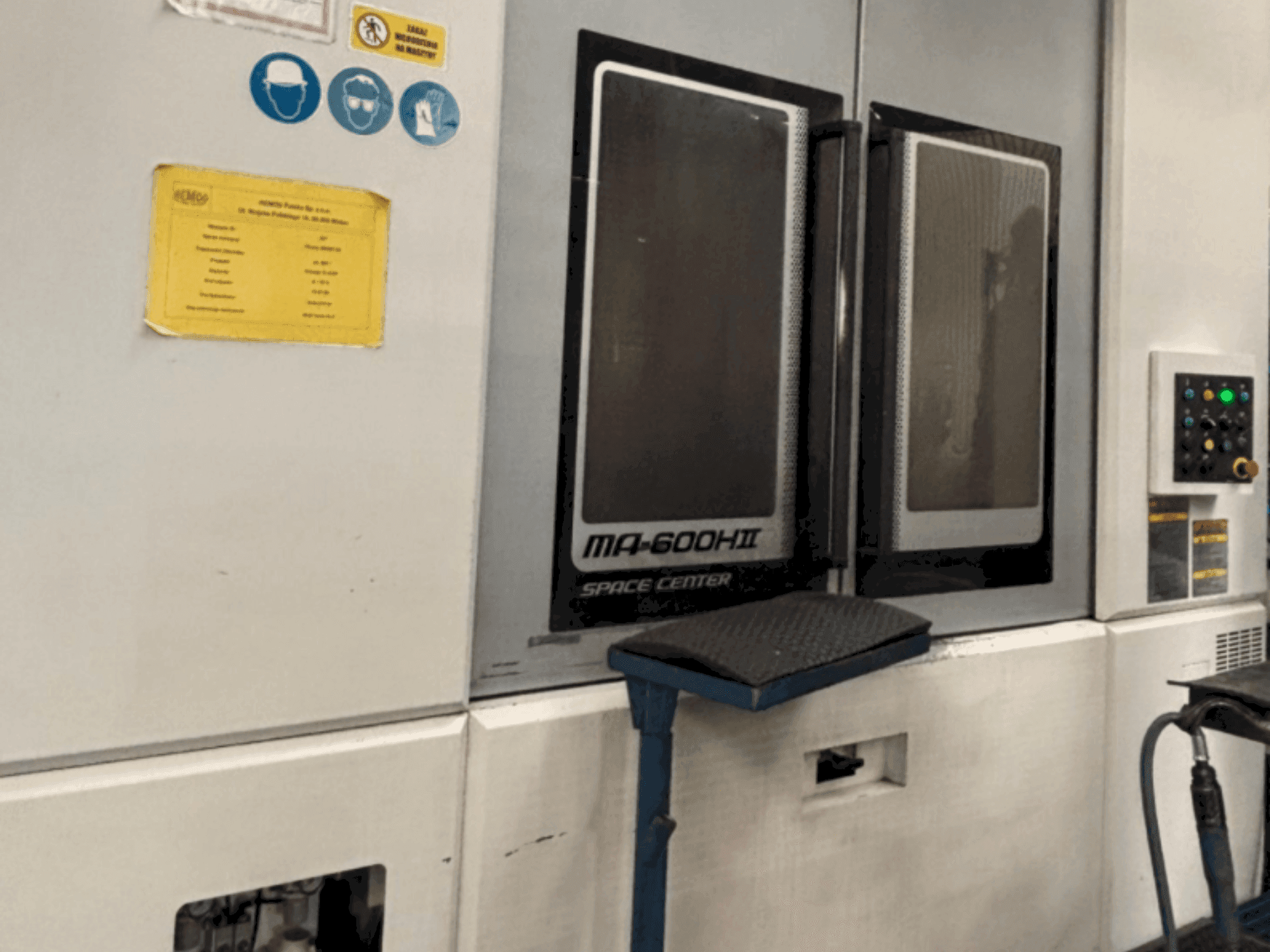 MACHINE_IMG_ALT_FRONT_VIEW