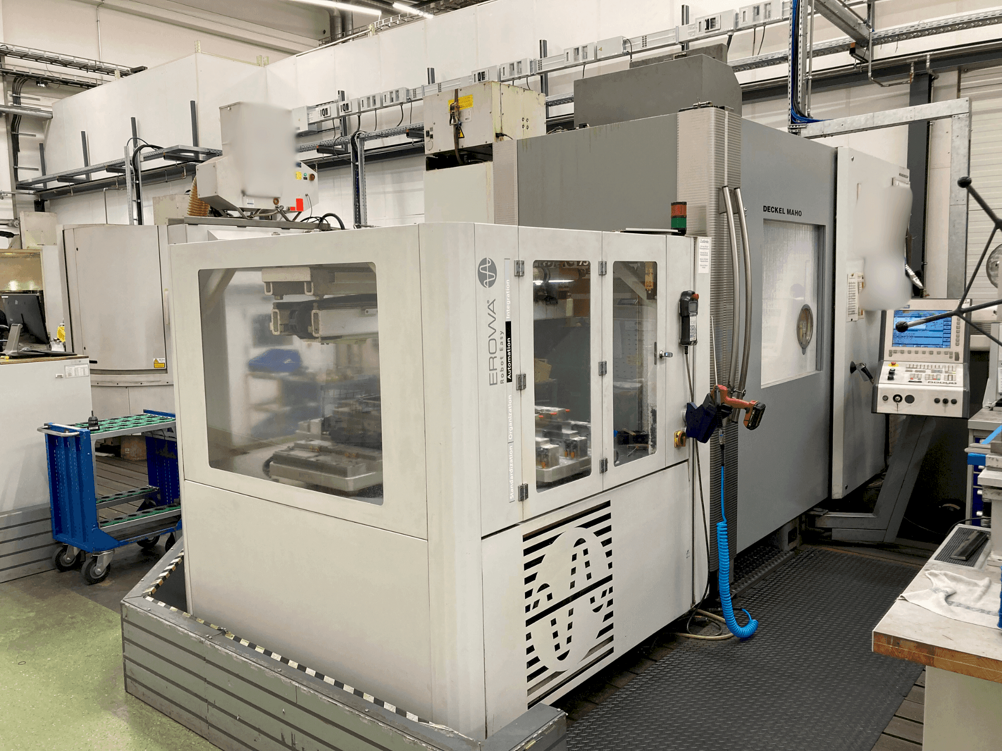 MACHINE_IMG_ALT_FRONT_VIEW
