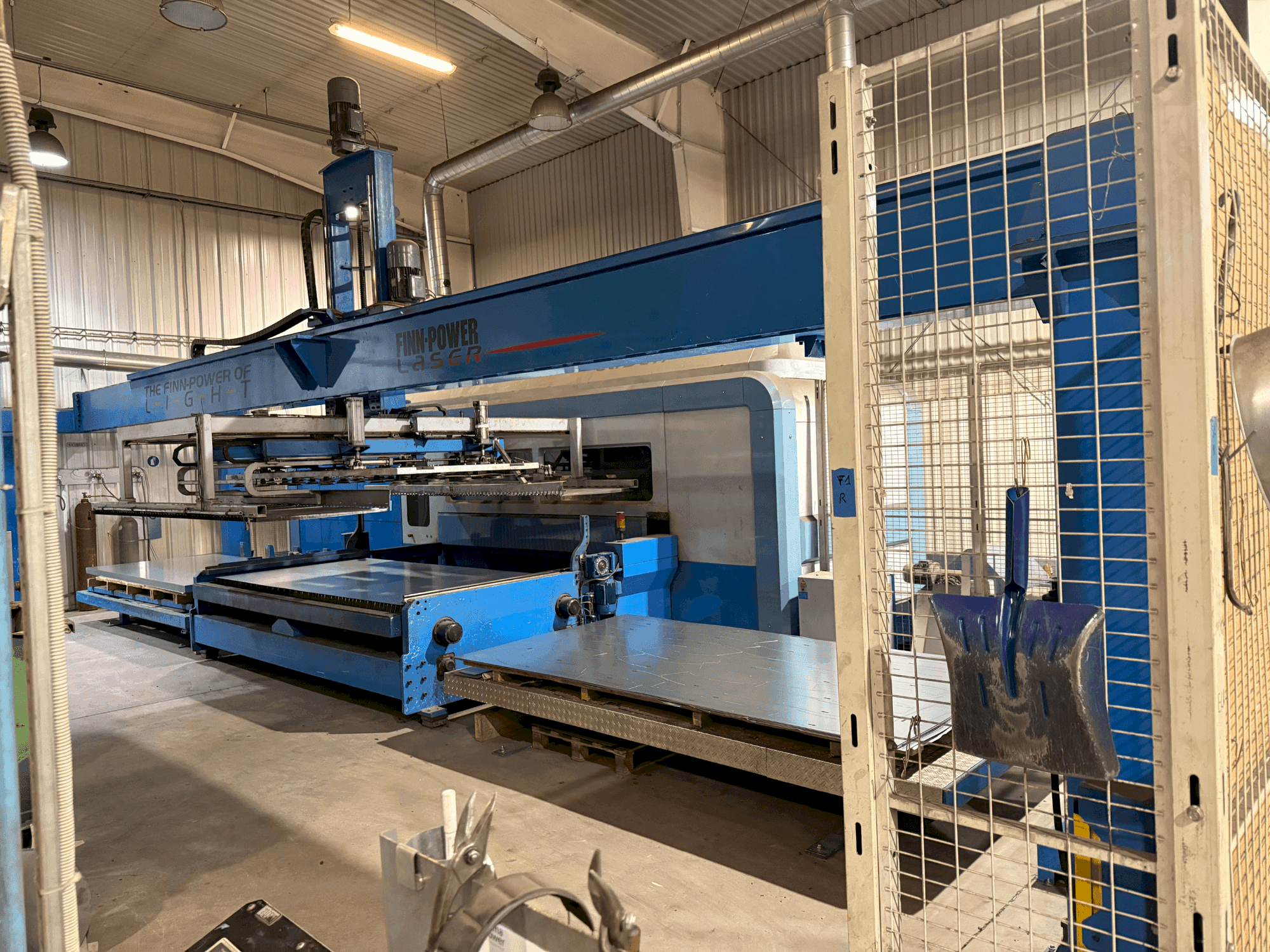 MACHINE_IMG_ALT_FRONT_VIEW