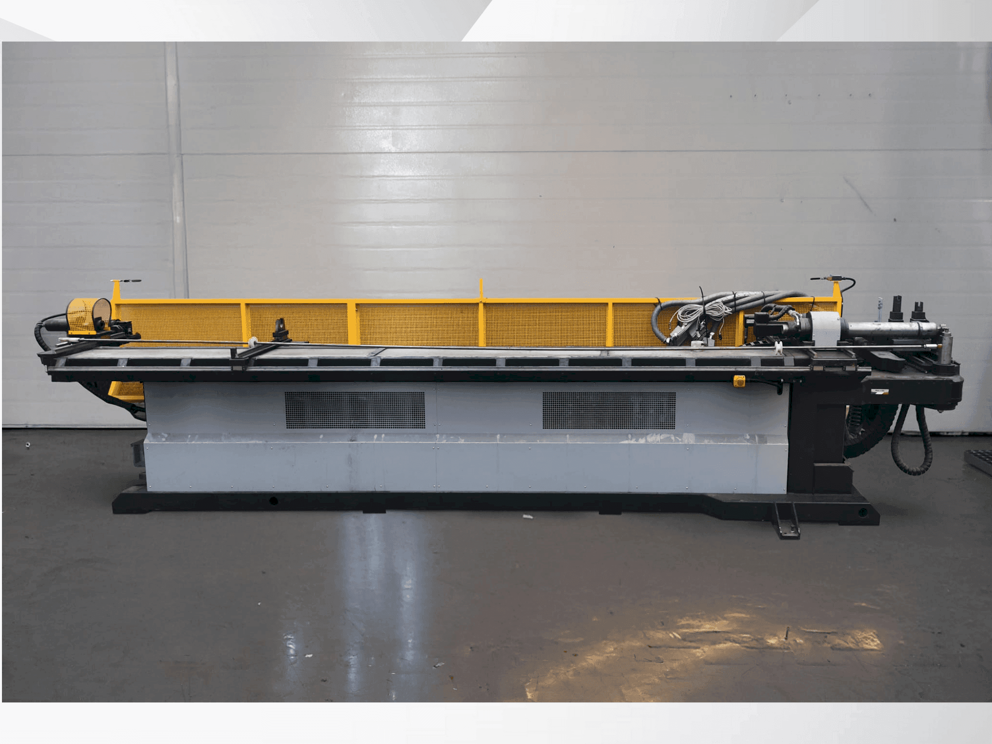 MACHINE_IMG_ALT_FRONT_VIEW