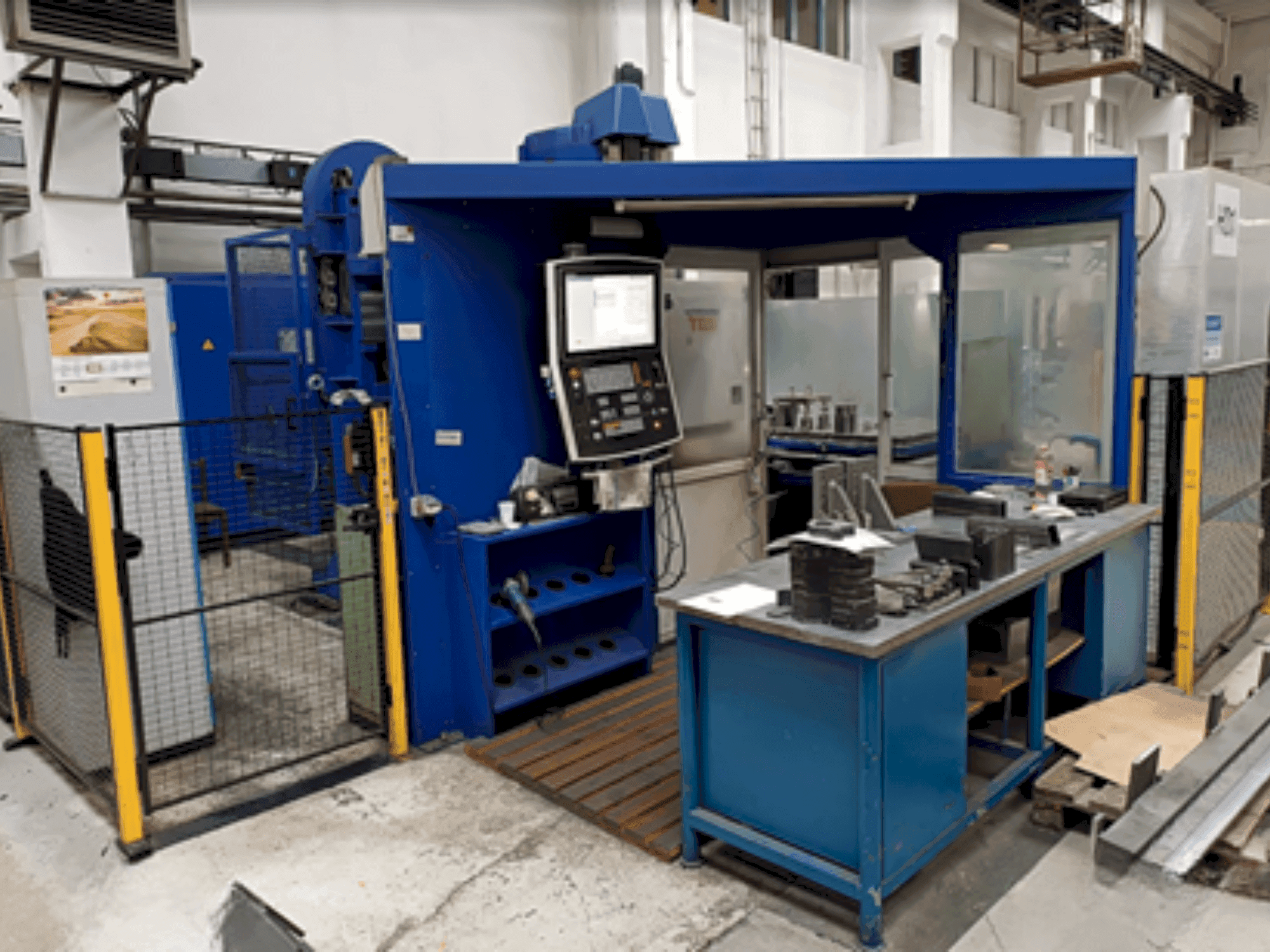 MACHINE_IMG_ALT_FRONT_VIEW